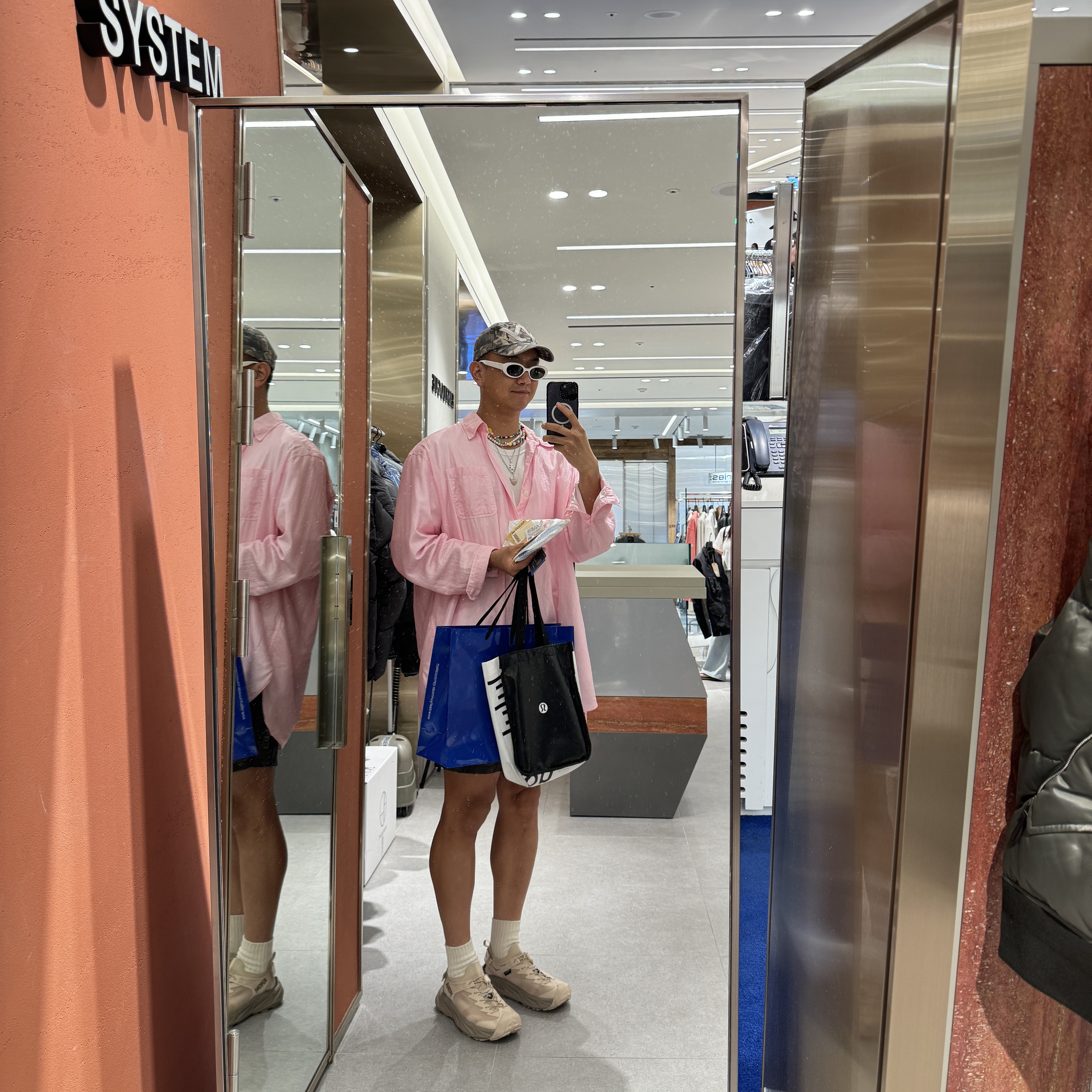 Stussy Beach Shell Wrinkled Nylon Jacket Slate, Our Legacy Work Shop Nylon Taffeta Running Shorts Black 착용 스타일 - 10