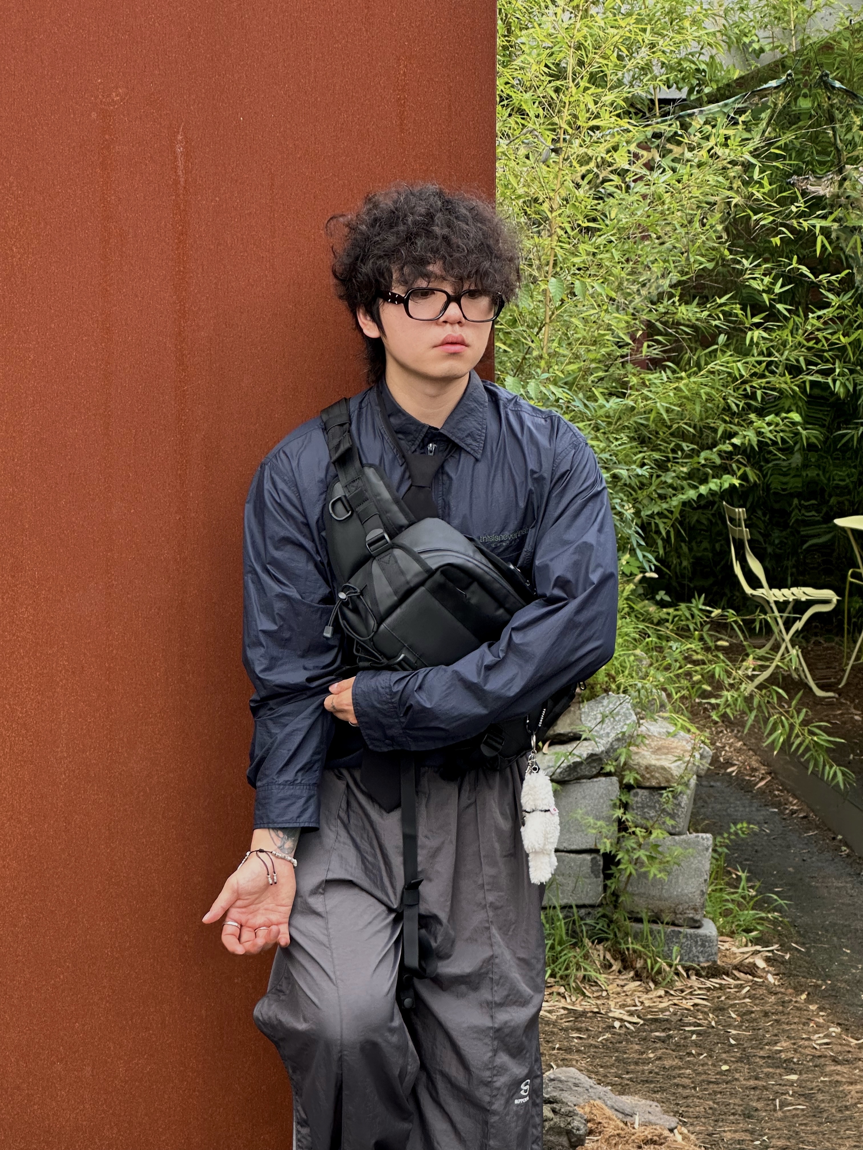 Oakley Factory Team x Brain Dead Suede Flesh Caviar Mesh Black, Gentle Monster x Maison Margiela MM114 Black Clear 착용 스타일 - 5