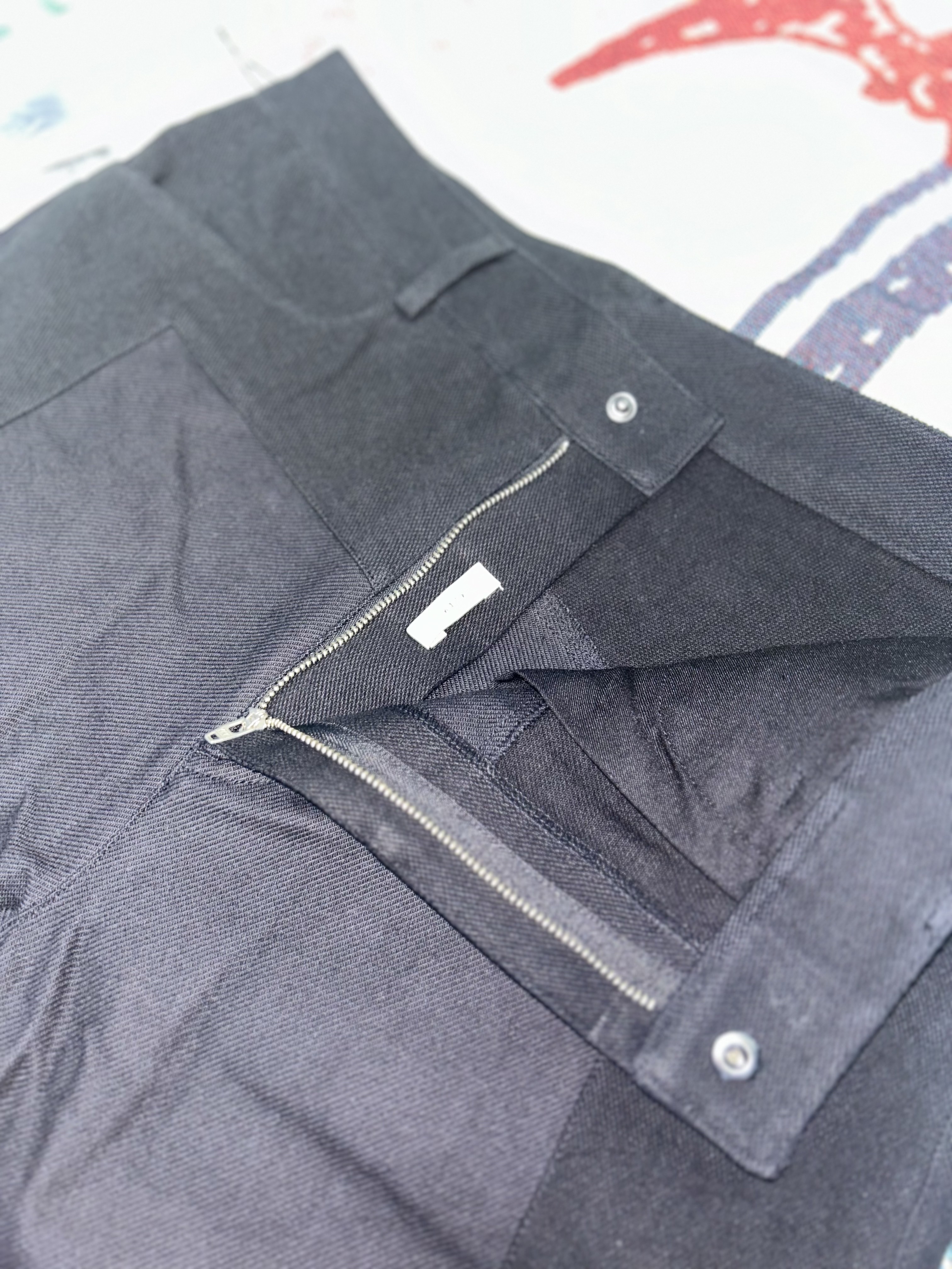 Xlim Ep.4 04 Trousers Black 착용 스타일 - 4