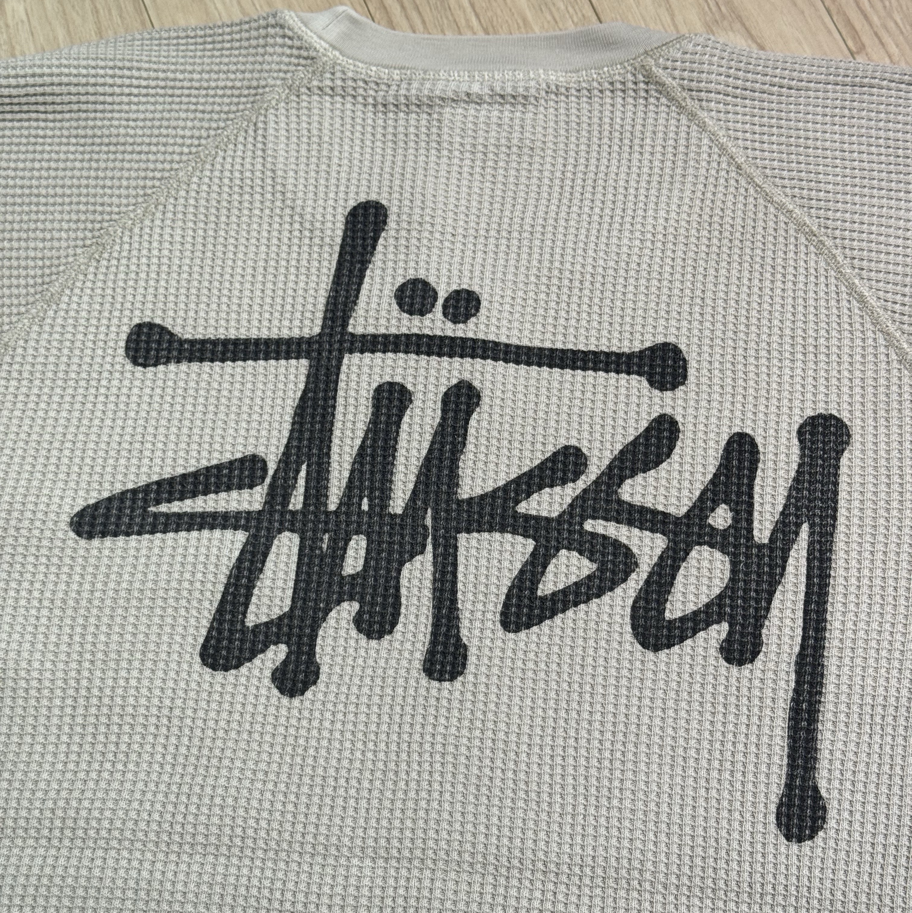 Stussy Raglan Thermal LS Crew Bone 착용 스타일 - 1