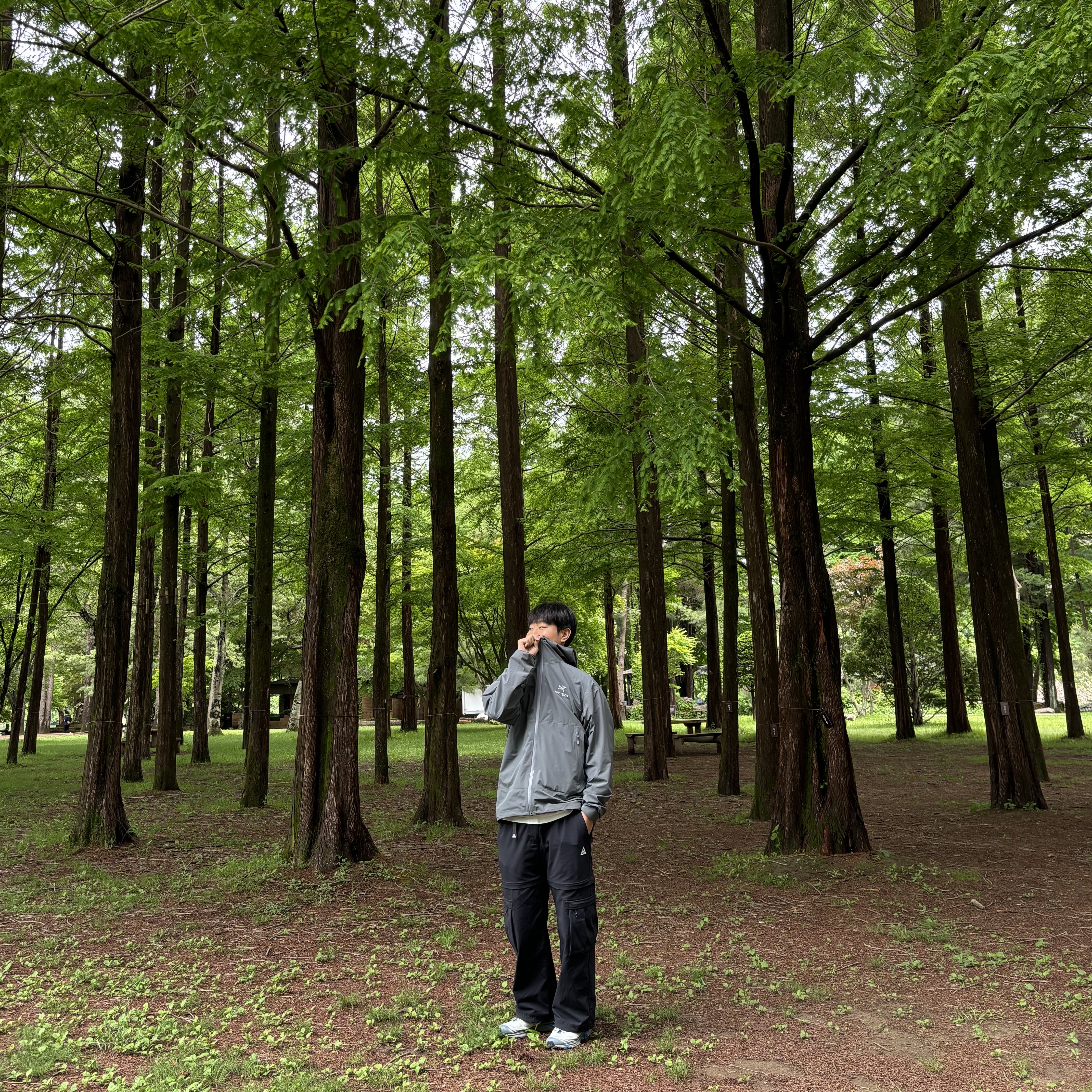 Arc'teryx Zeta SL Jacket Microchip, (W) Nike ACG Smith Summit Zip-Off Pants Black - Asia 착용 스타일