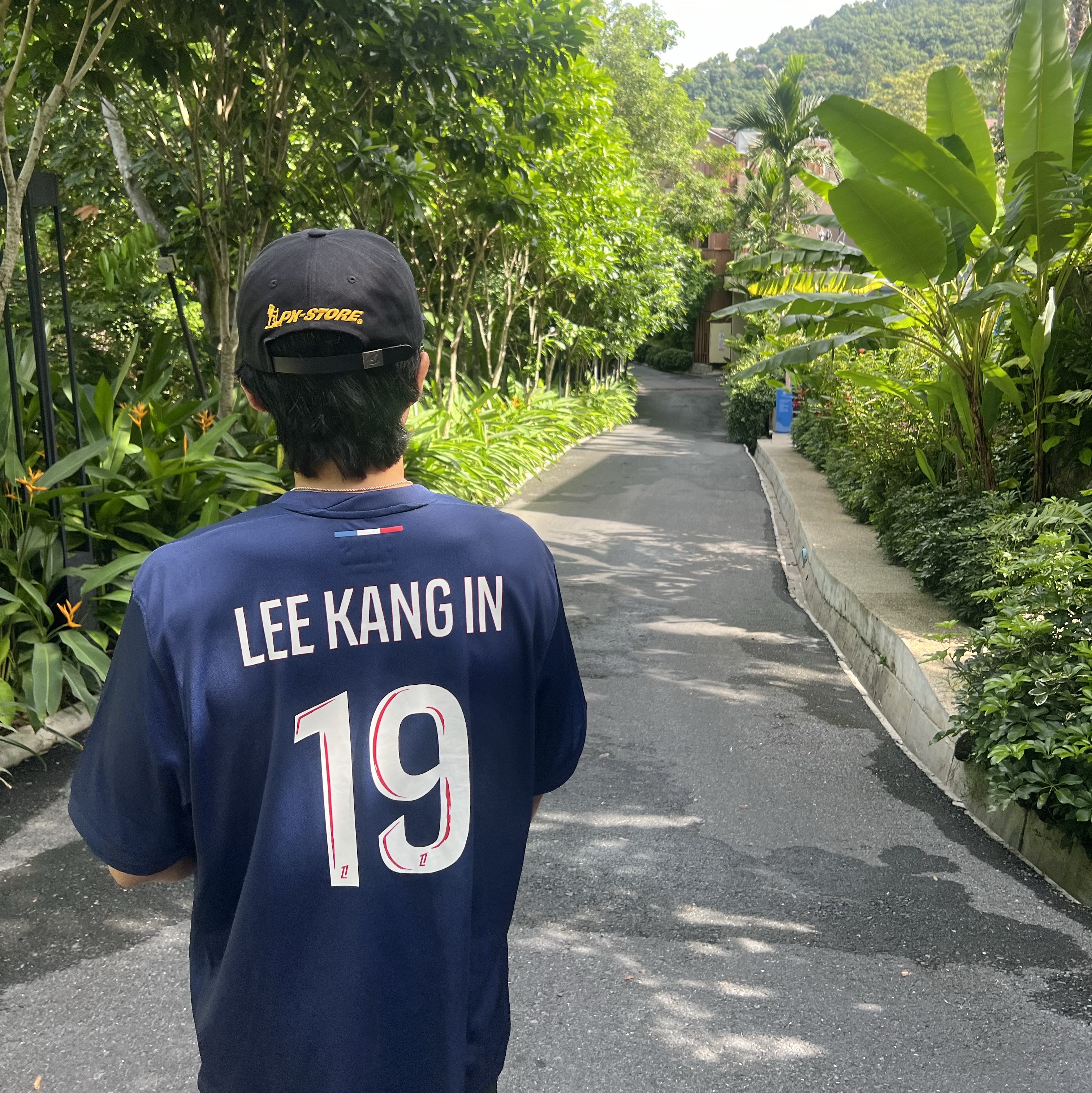 Nike Paris Saint-Germain 2024/25 Dri-Fit Stadium Home Replica Jersey Midnight Navy (Non Marking Ver.) 착용 스타일 - 1