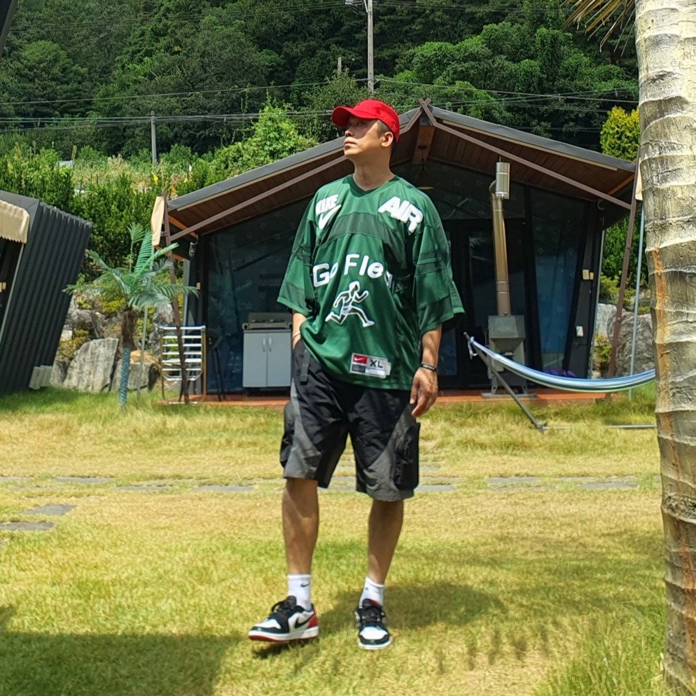 Jordan 1 Retro Low OG Black Toe, Nike x Cactus Plant Flea Market S/S Jersey Green - US/EU 착용 스타일 - 3