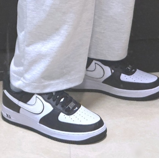 Nike Air Force 1 '07 Black White 착용 스타일