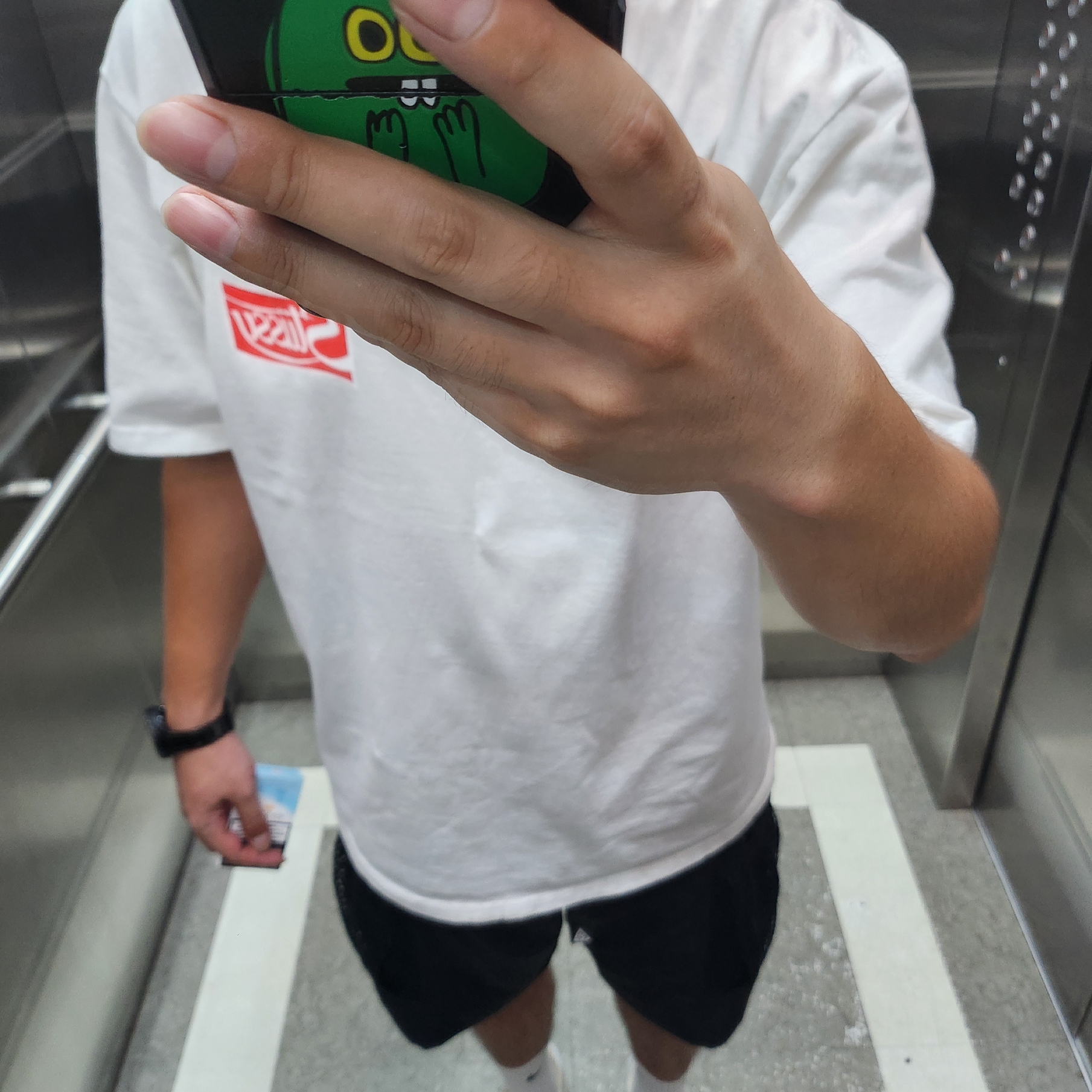 Nike ACG Snowgrass Cargo Shorts Black - Asia, Stussy Soda Can T-Shirt White 착용 스타일 - 6