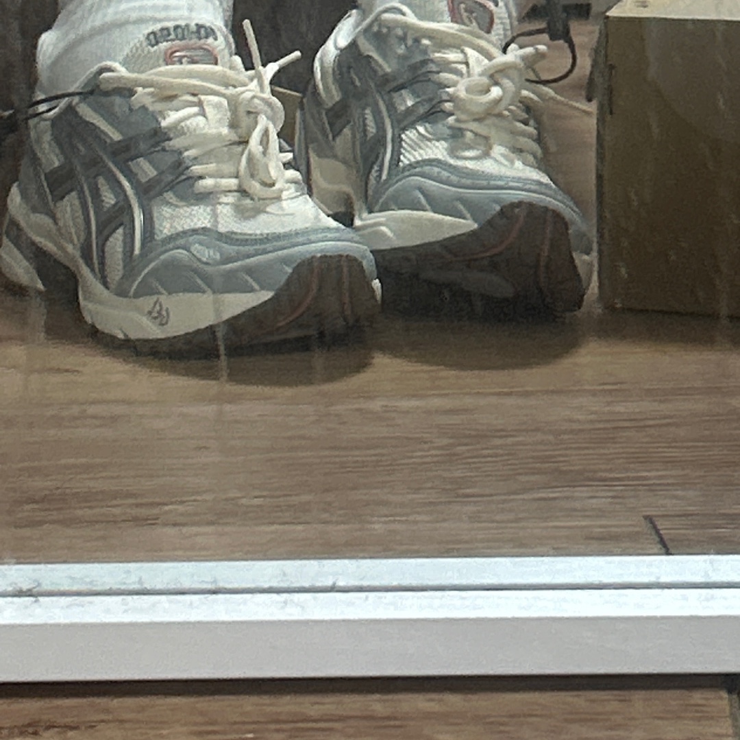 Asics Gel-1090 Blue Grey 착용 스타일 - 1