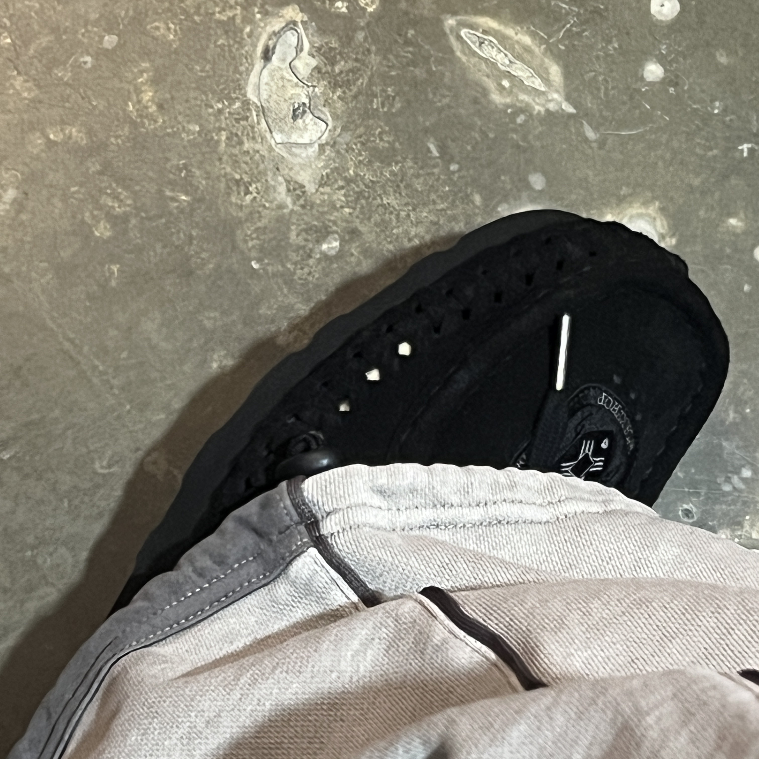 Polyteru 1011 Fatigue Sweatpants 1.2v Dirty Gray 착용 스타일