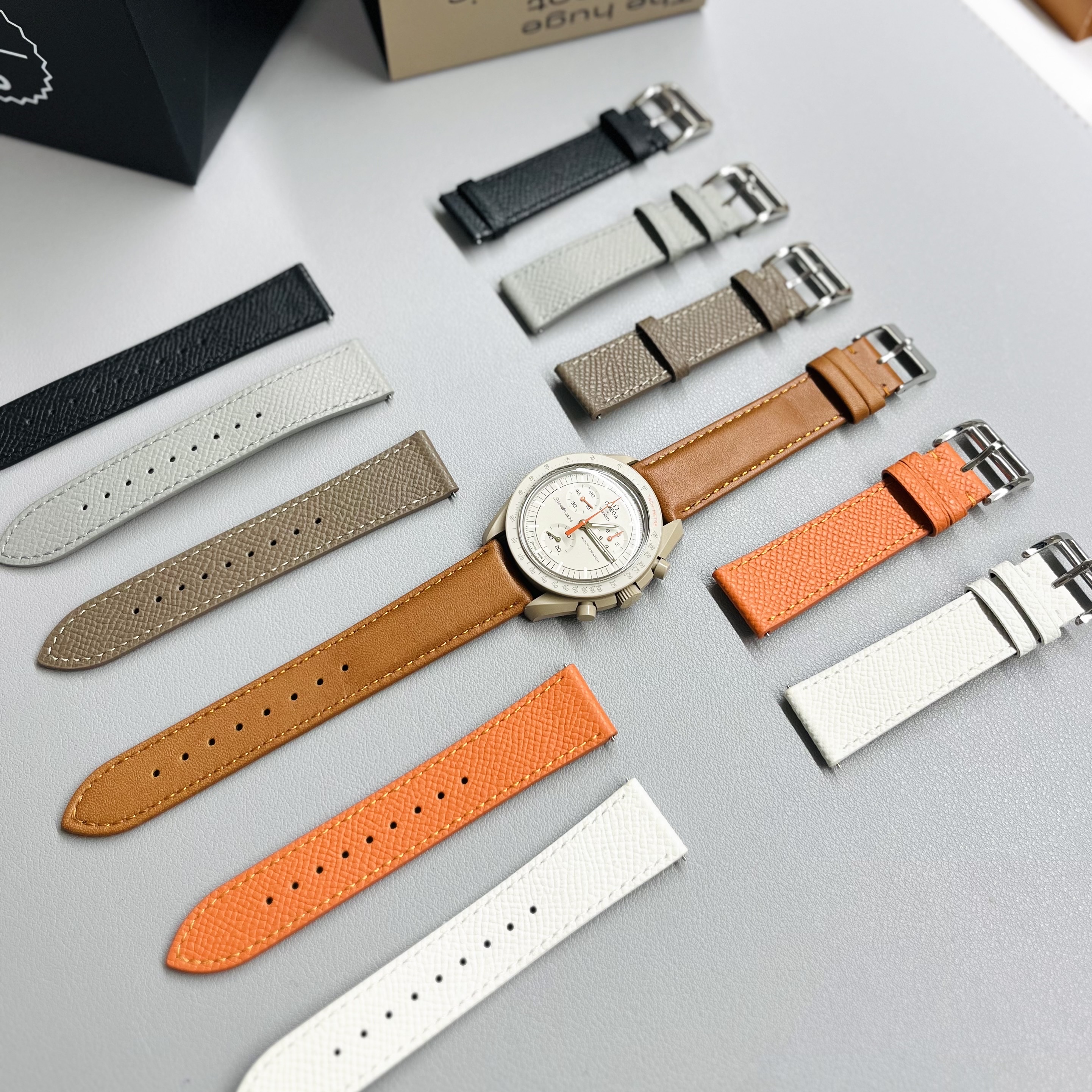 Swatch x Omega Bioceramic MoonSwatch Mission To Jupiter 착용 스타일