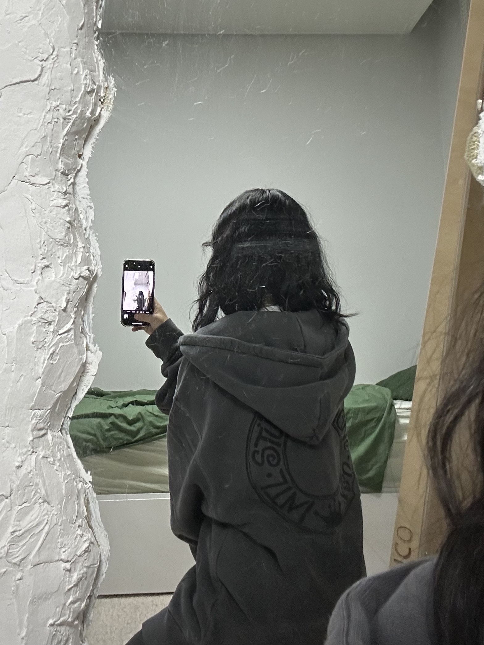 Stussy Buana Pigment Dyed Zip Hoodie Black 착용 스타일 - 3