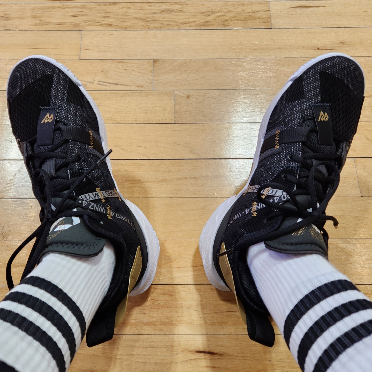 Jordan Why Not ZER0.4 PF Metallic Gold 착용 스타일 - 2