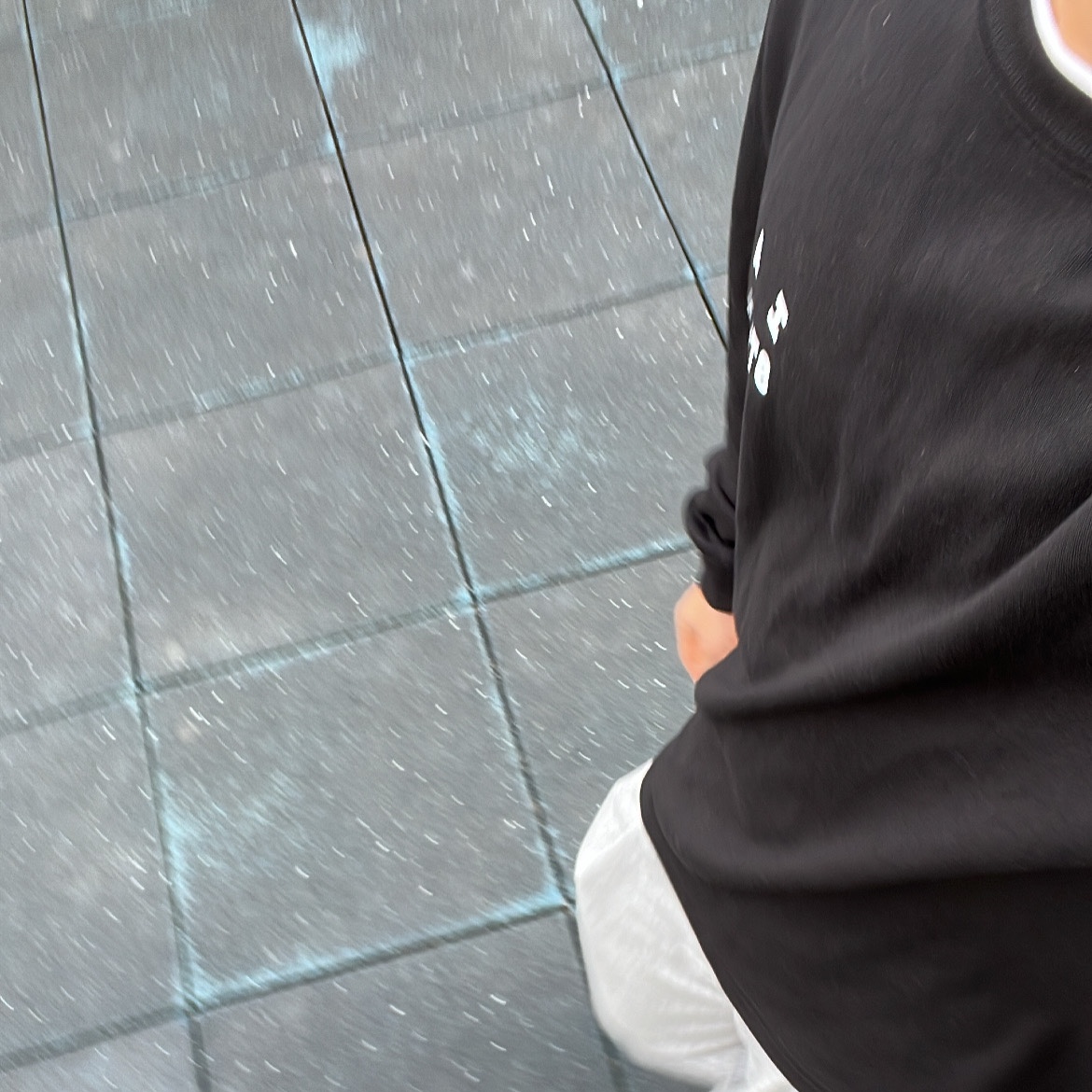 IAB Studio Long Sleeve Black - 23FW 착용 스타일