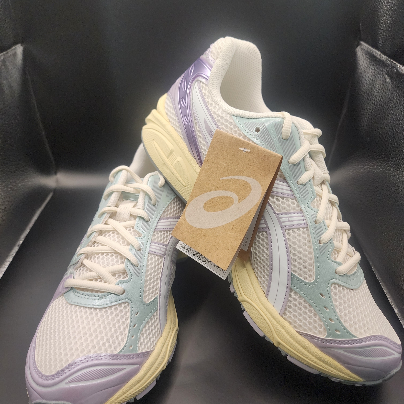 Asics Gel-Kayano 14 Cream Dusk Violet 착용 스타일 - 5