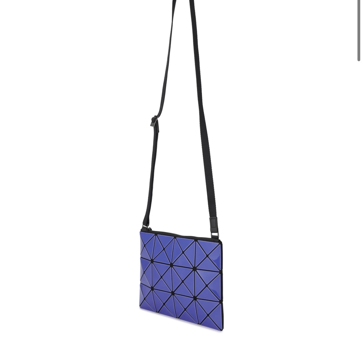 Bao Bao Issey Miyake Lucent W Crossbody Bag Light Grayish Blue 착용 스타일 - 4