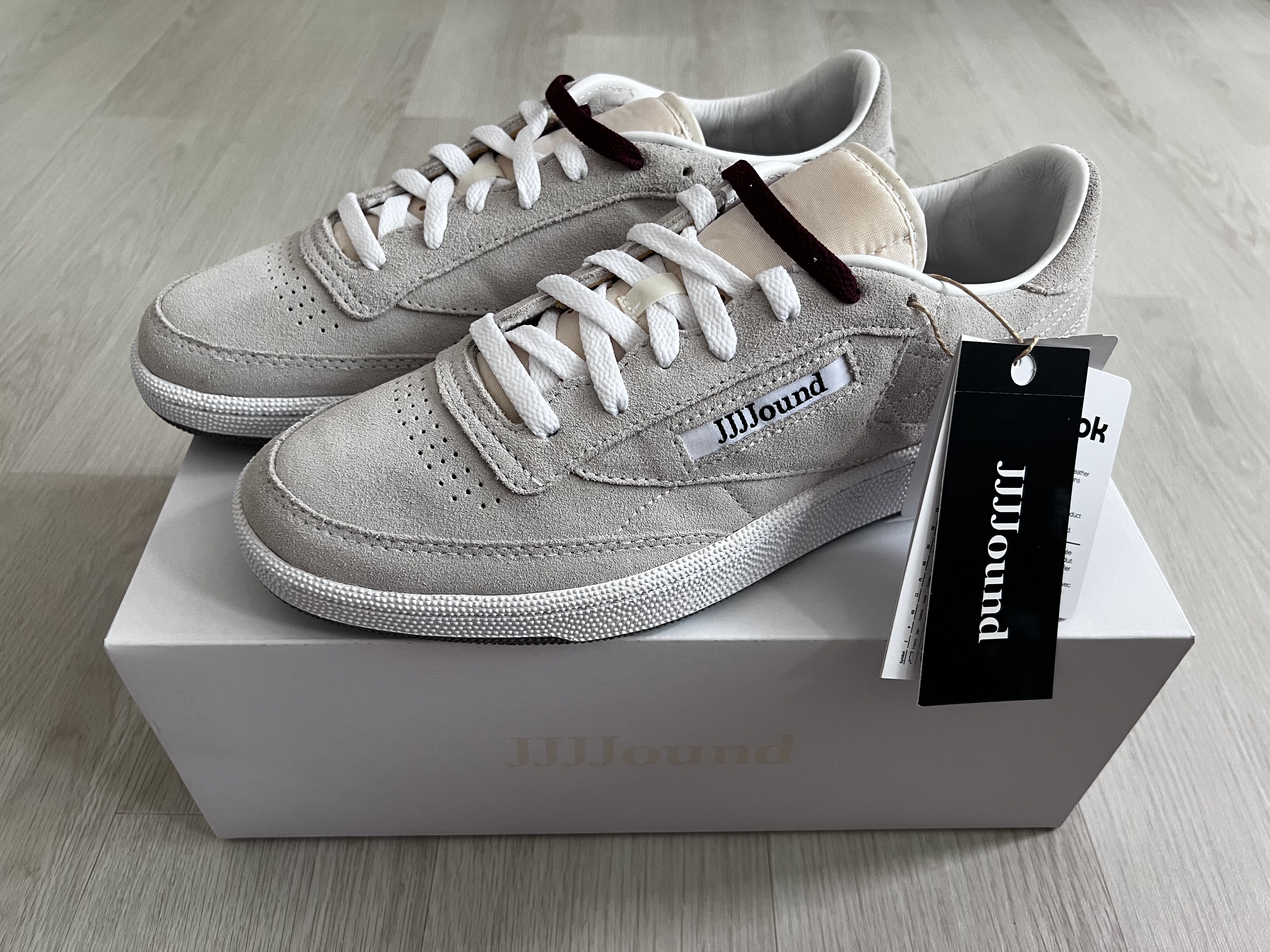 Reebok x JJJJound Club C 85 Suede White Chalk 착용 스타일