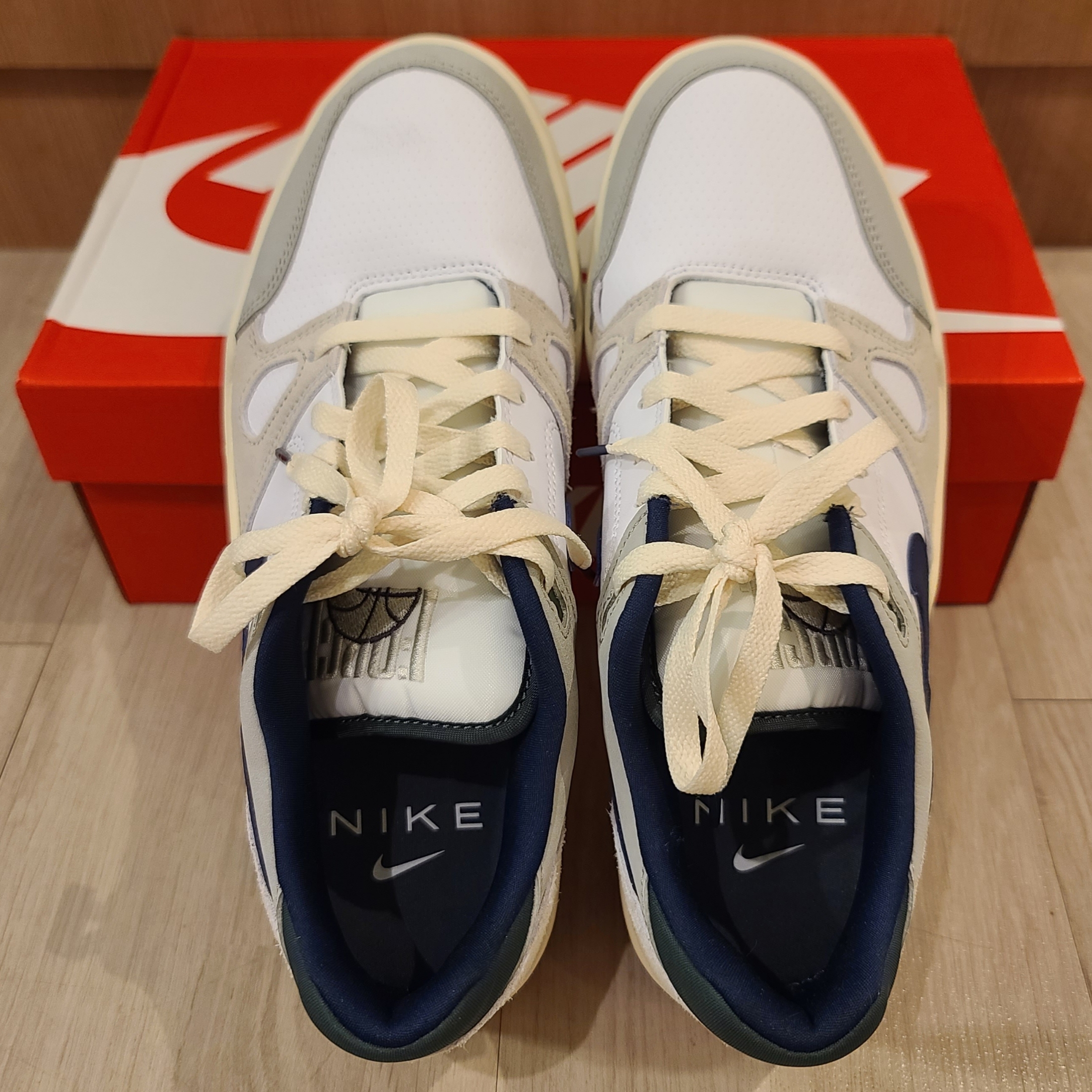Nike Full Force Low White Light Iron Ore 착용 스타일 - 4
