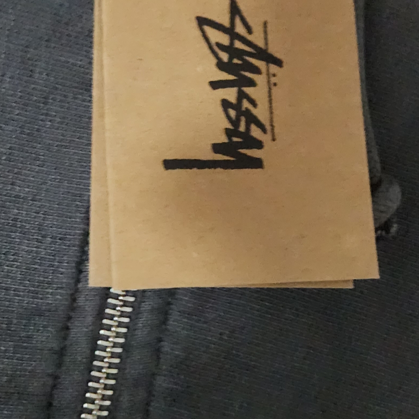 Stussy Basic Zip Hoodie Black 착용 스타일 - 2
