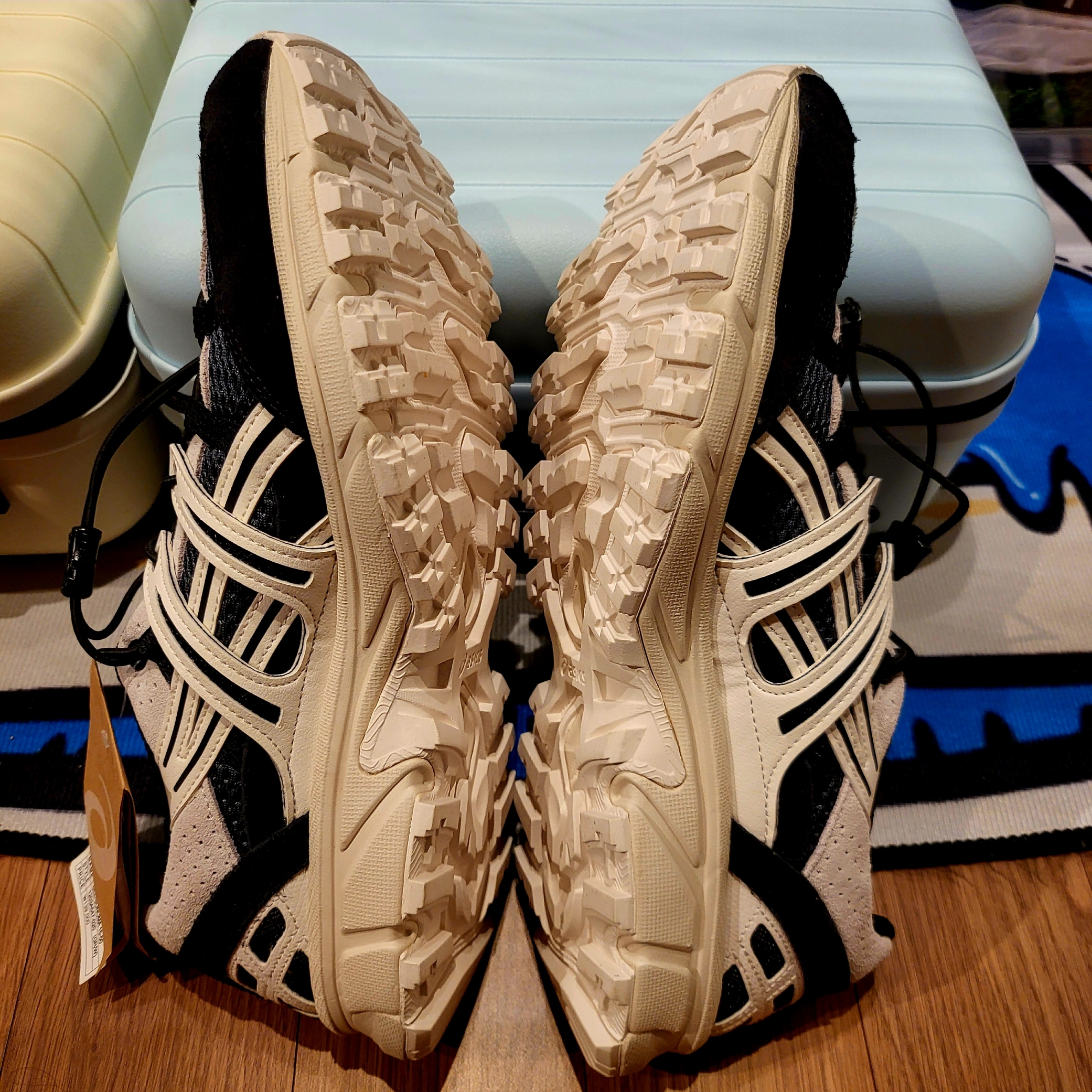 Asics Unlimited Gel-Sonoma 15-50 Carrier Grey White Alyssum 착용 스타일 - 3