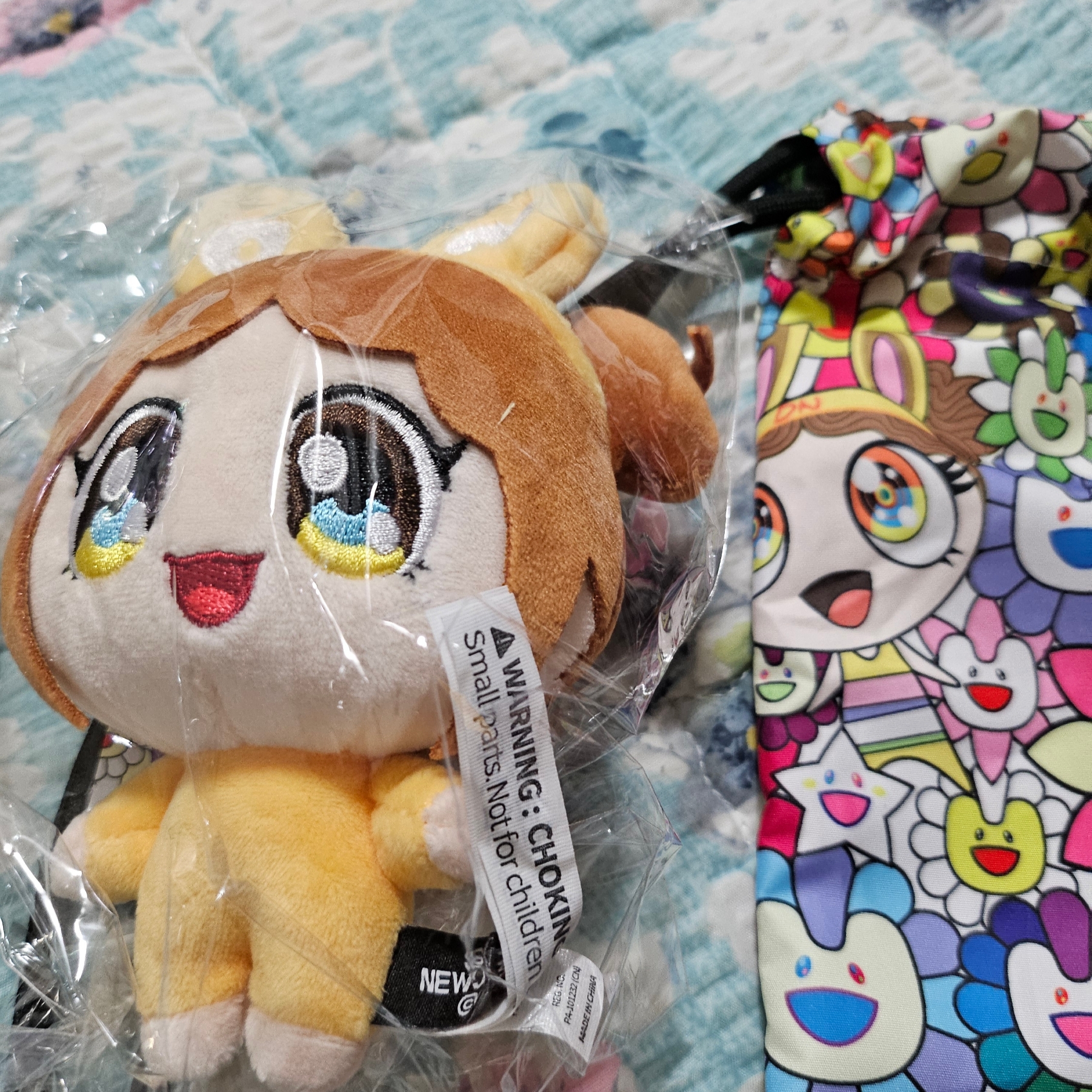 NewJeans x Murakami Plush Keyring Danielle 착용 스타일