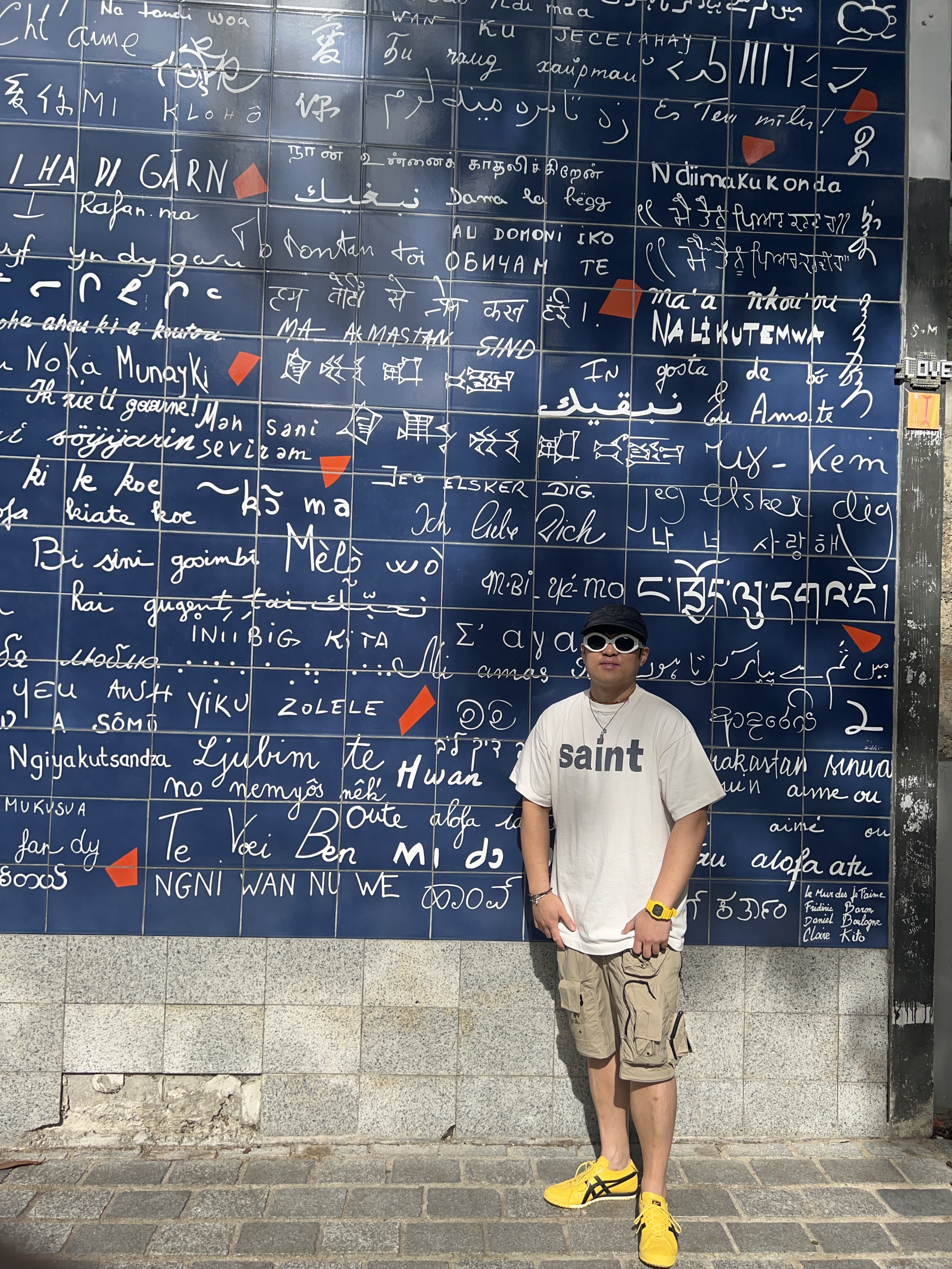 Supreme Nomi Sunglasses White - 23SS, Saint Mxxxxxx Sweet Saint S/S T-Shirt White 착용 스타일