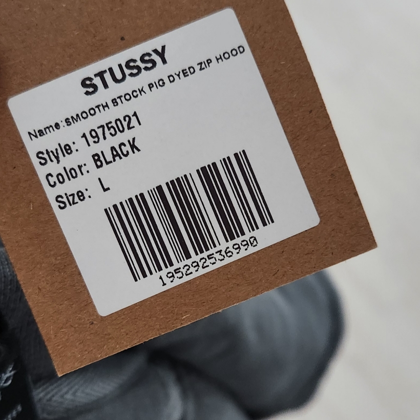 Stussy Basic Zip Hoodie Black 착용 스타일 - 3