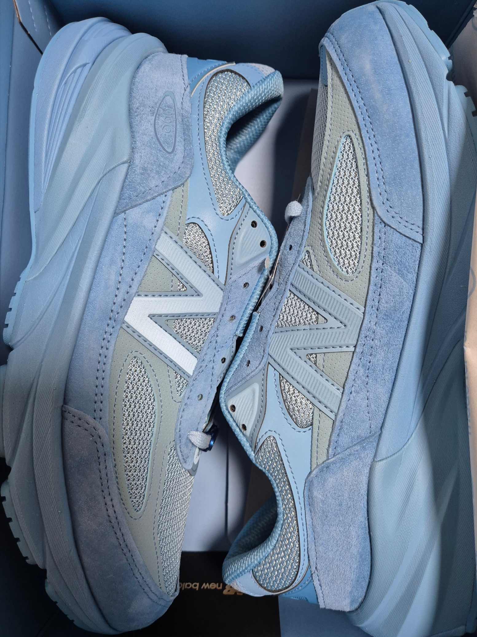 New Balance x Joe Freshgoods 990v6 Made in USA Prom Blue 착용 스타일 - 1