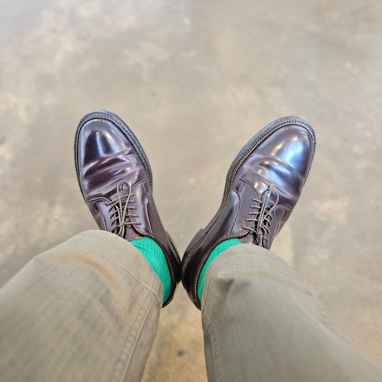 Alden 990 Shell Cordovan Plain Toe Blucher Color 8 - D, Rolex Submariner 41mm 124060 Black Oyster 착용 스타일 - 6