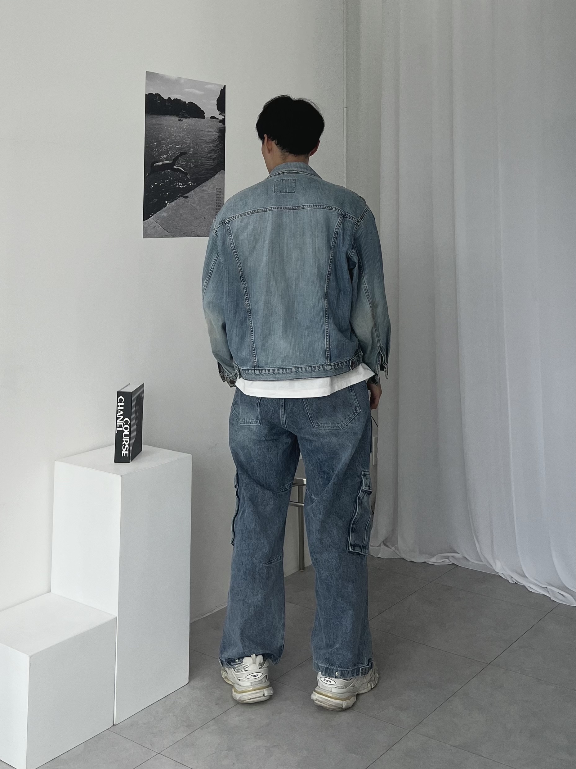 Balenciaga Track Sneakers Recycled Sole Grey 착용 스타일 - 3