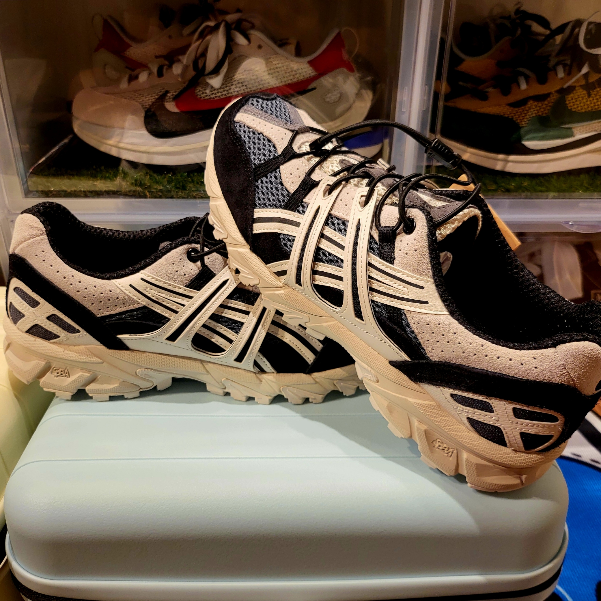Asics Unlimited Gel-Sonoma 15-50 Carrier Grey White Alyssum 착용 스타일 - 1