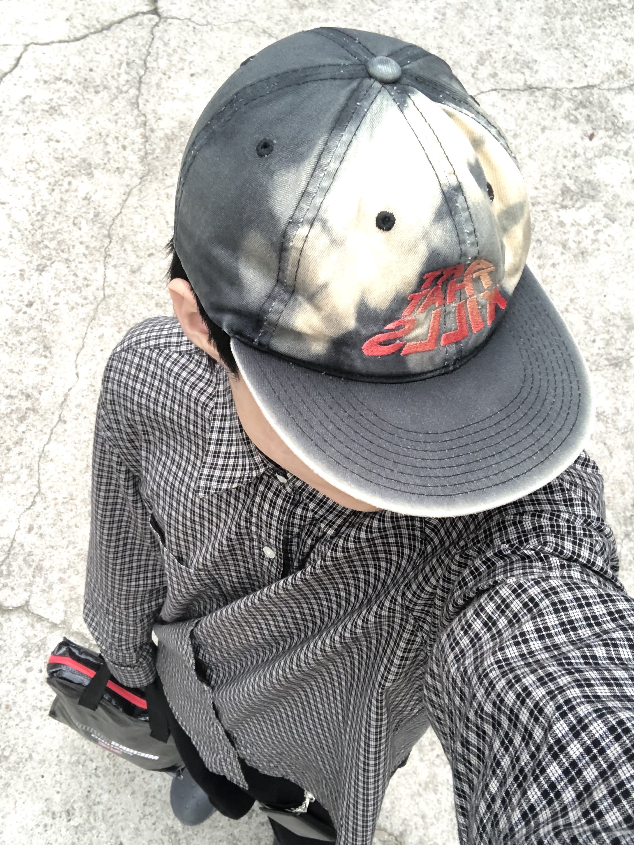 Gallery Dept. ATK Sun Faded Cap Sun Faded Black, Balenciaga x Crocs Rubber Boot Black 착용 스타일 - 5