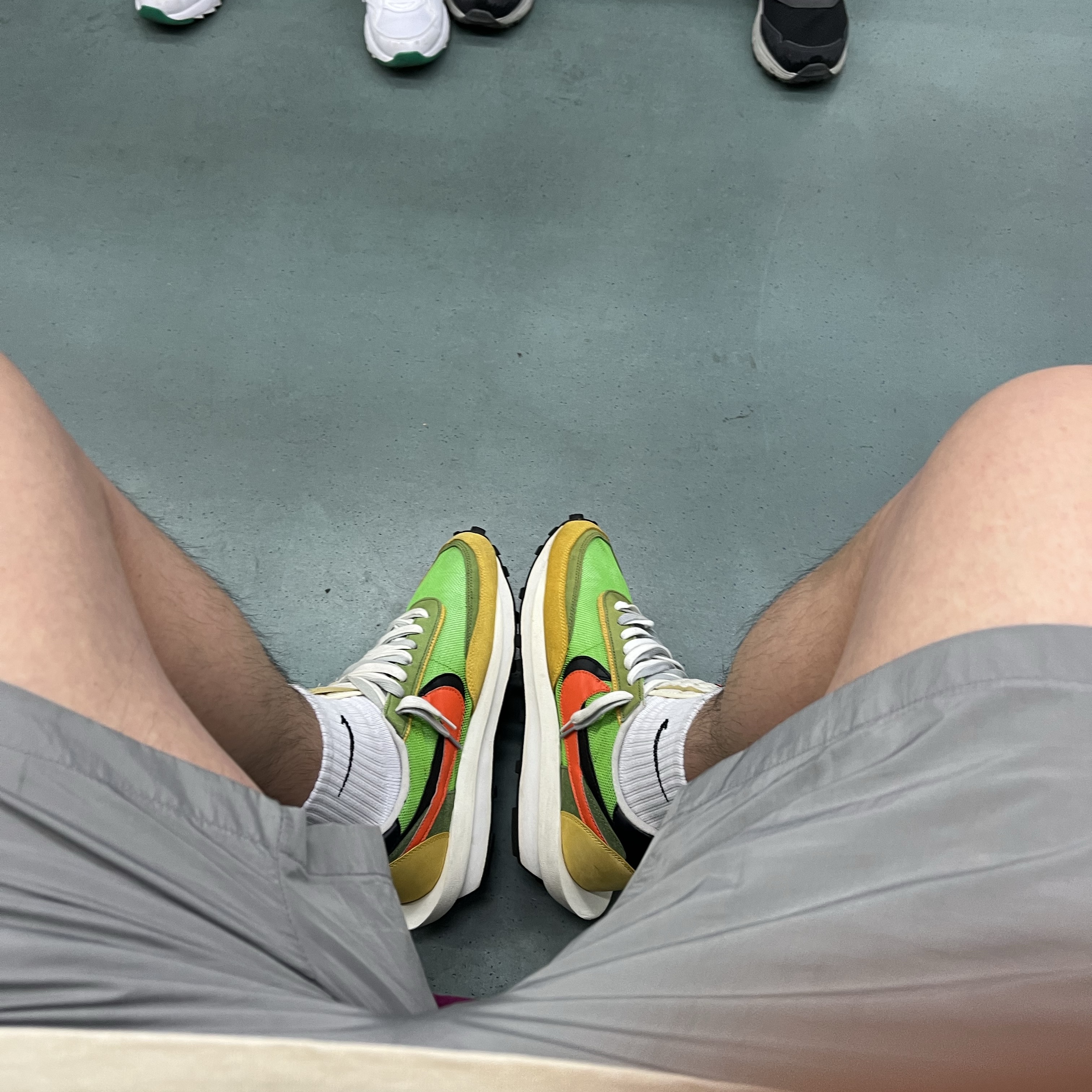Nike x Sacai LDWaffle Green Multi 착용 스타일