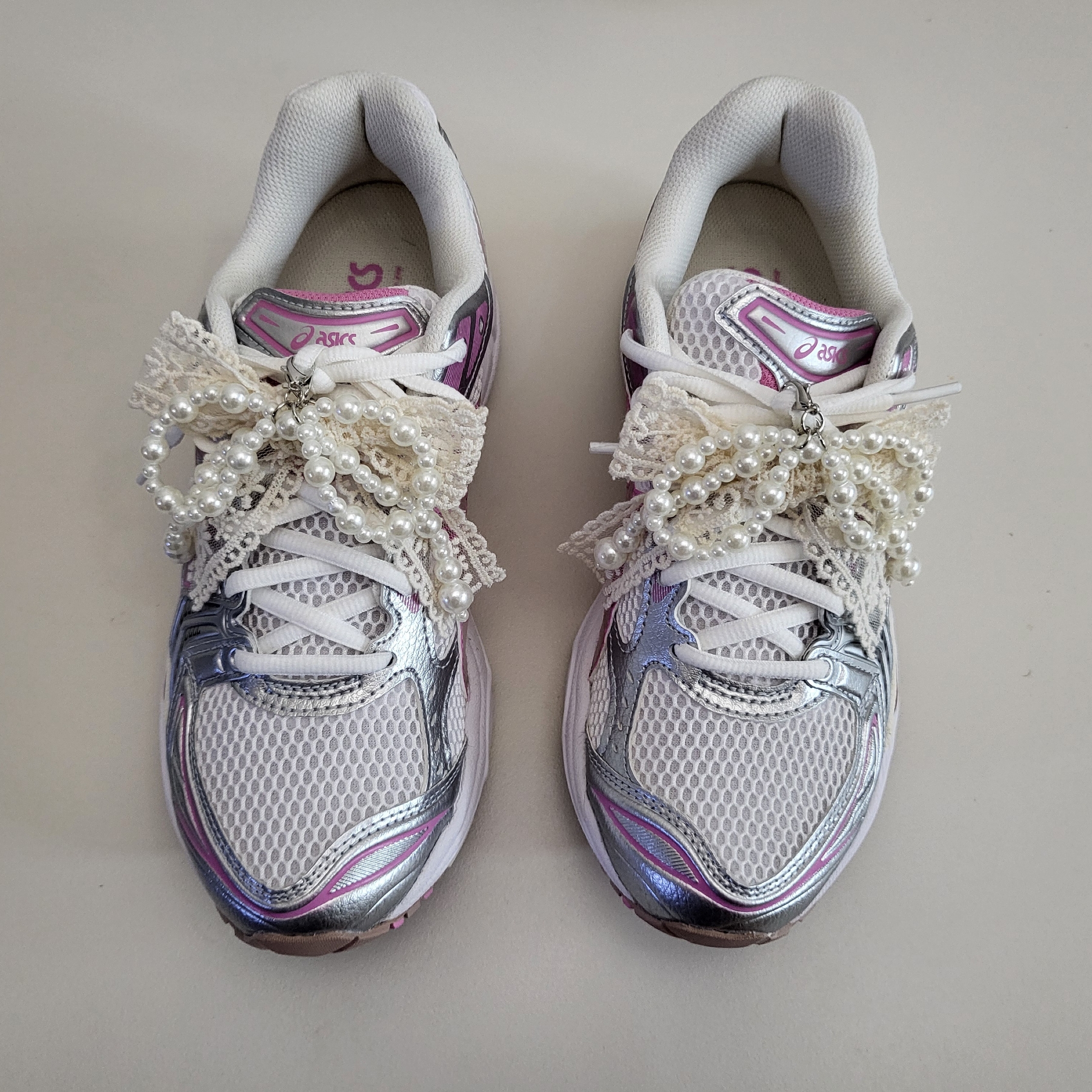 Asics Unlimited Gel-Kayano 14 White Fawn 착용 스타일