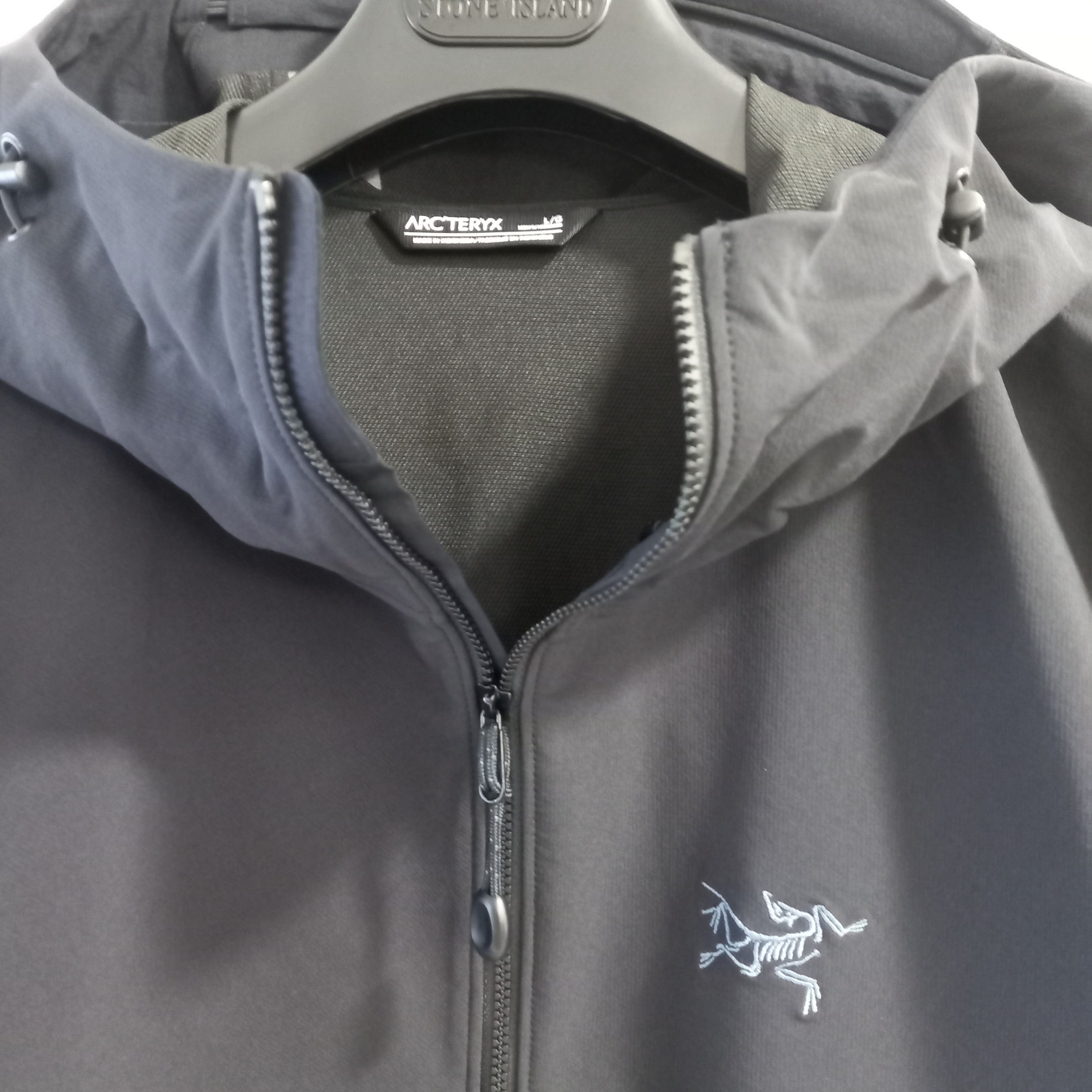 Arc'teryx Gamma LT Hoody Black 착용 스타일 - 6