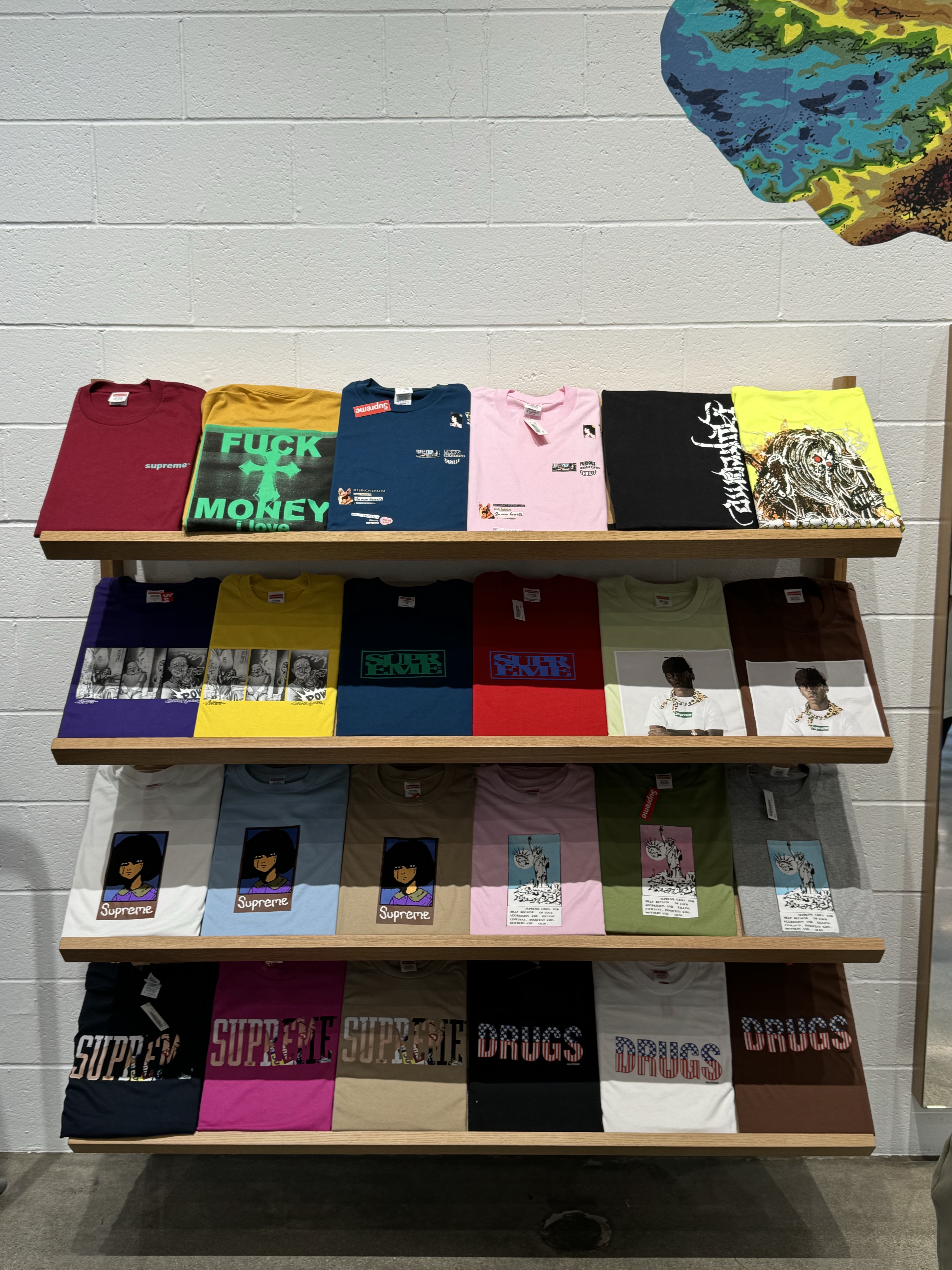 Supreme Tyler The Creator T-Shirt Brown - 24FW, Supreme Tyler The Creator T-Shirt White - 24FW 착용 스타일 - 3