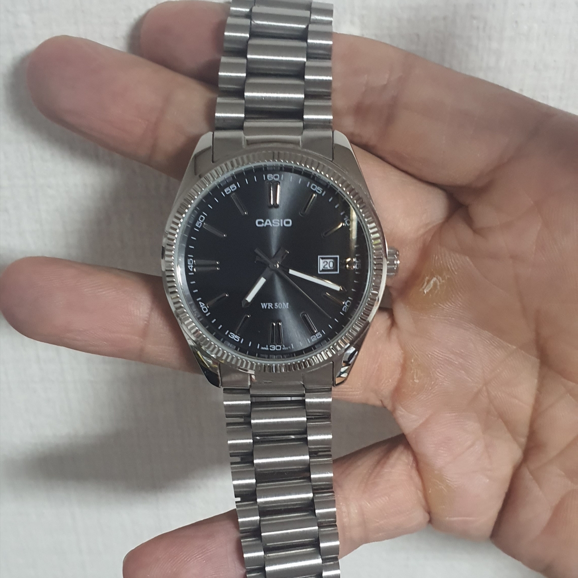 Casio MTP-1302D-2A2 착용 스타일 - 1