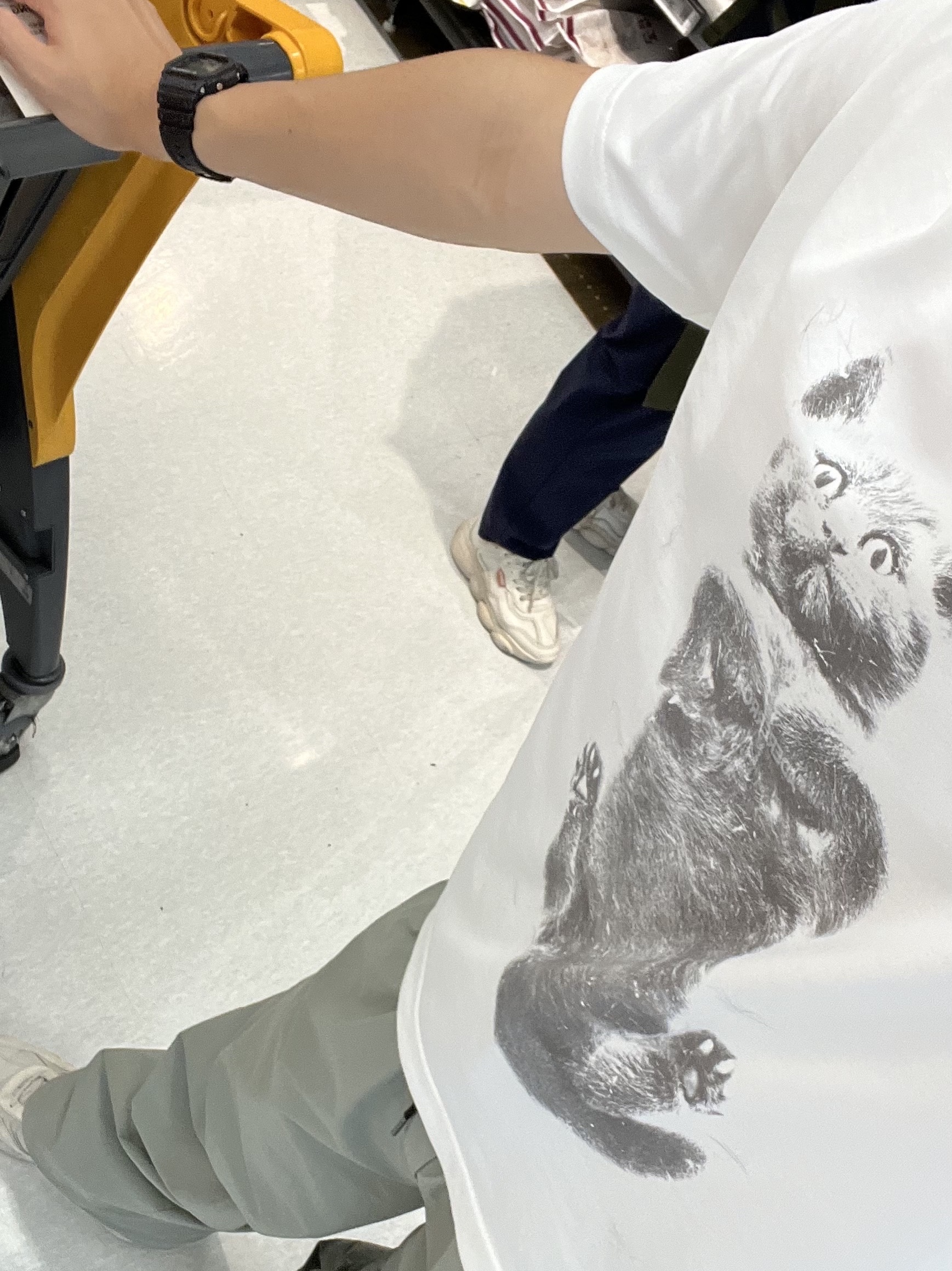 Ader Error Blue Cat T-Shirt 02 Off White, Casio G-Shock GM-5600UB-1 착용 스타일