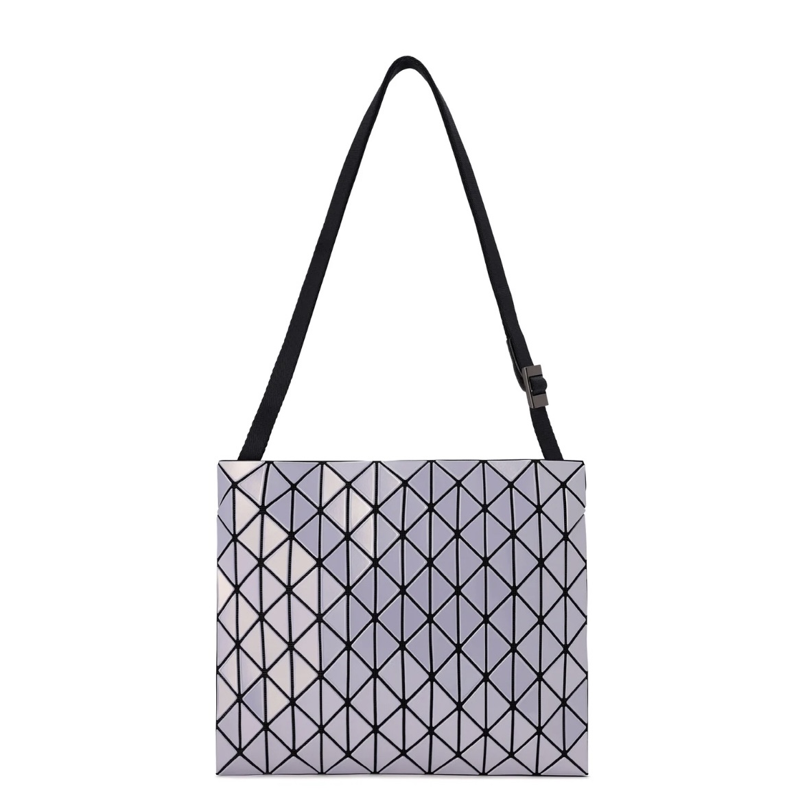 Bao Bao Issey Miyake Row Metallic Light Lavender 착용 스타일 - 1