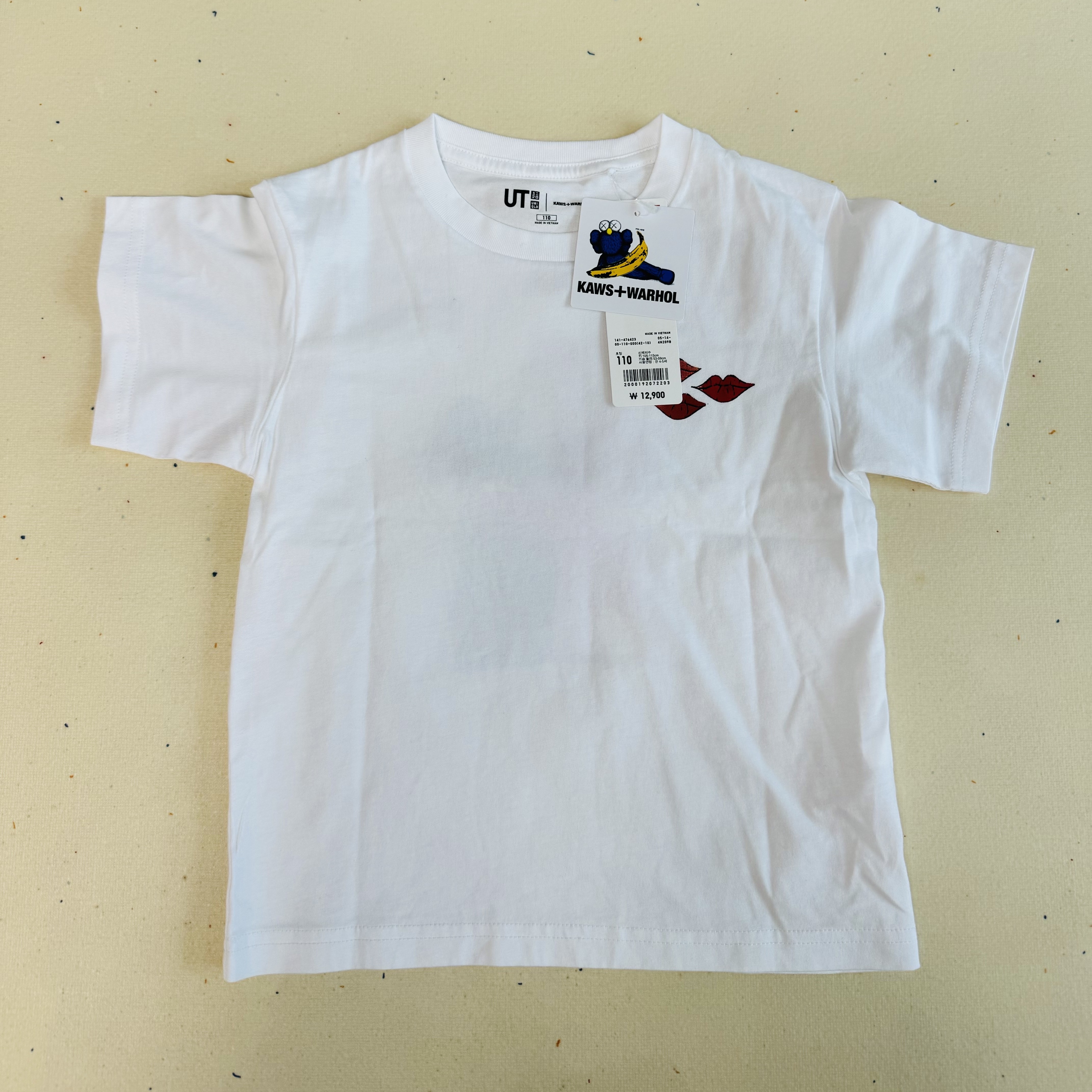 Uniqlo UT x Kaws x Warhol S/S Graphic T-Shirt B White 착용 스타일 - 2