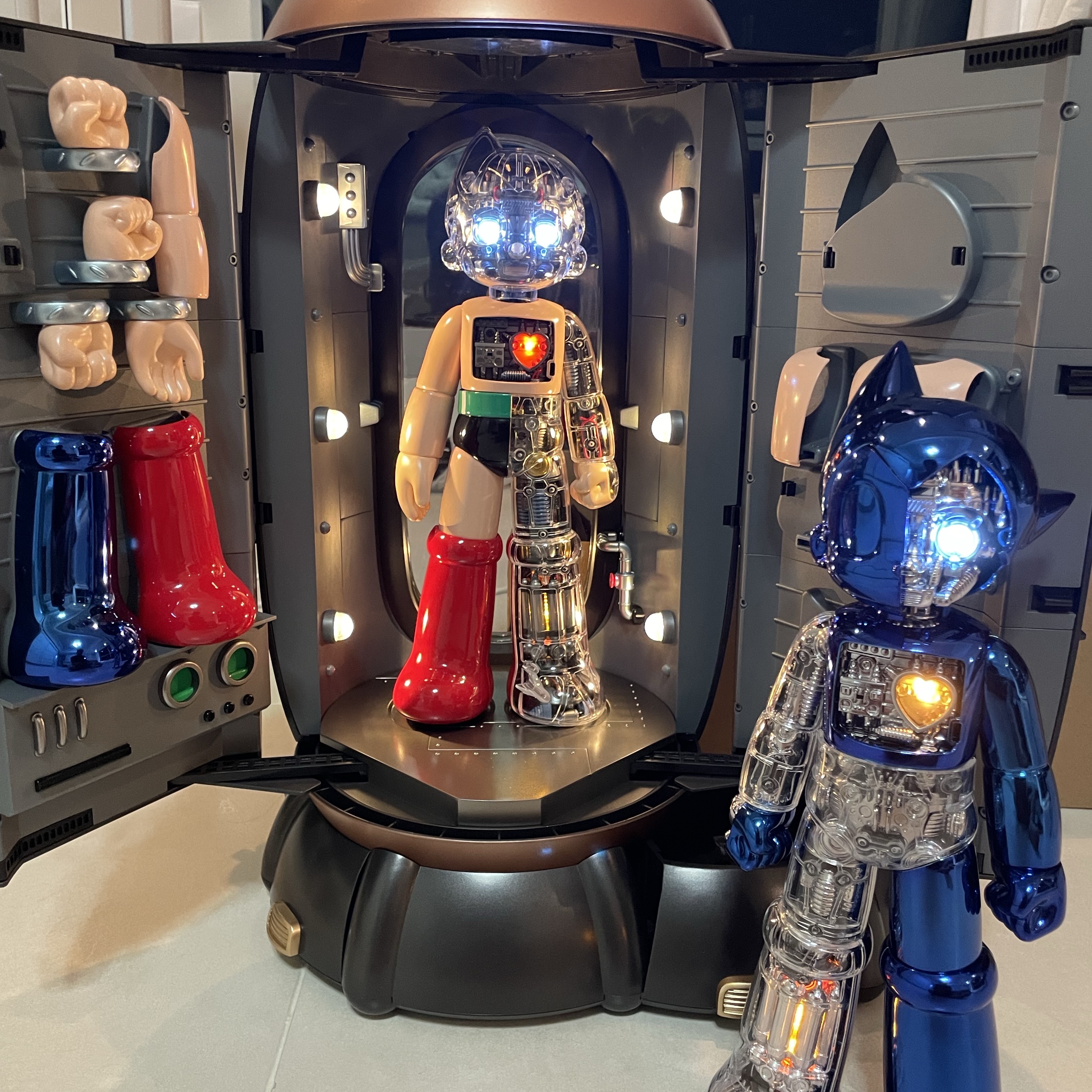 Blitzway Space Astro Boy Radiant Blue 착용 스타일 - 2