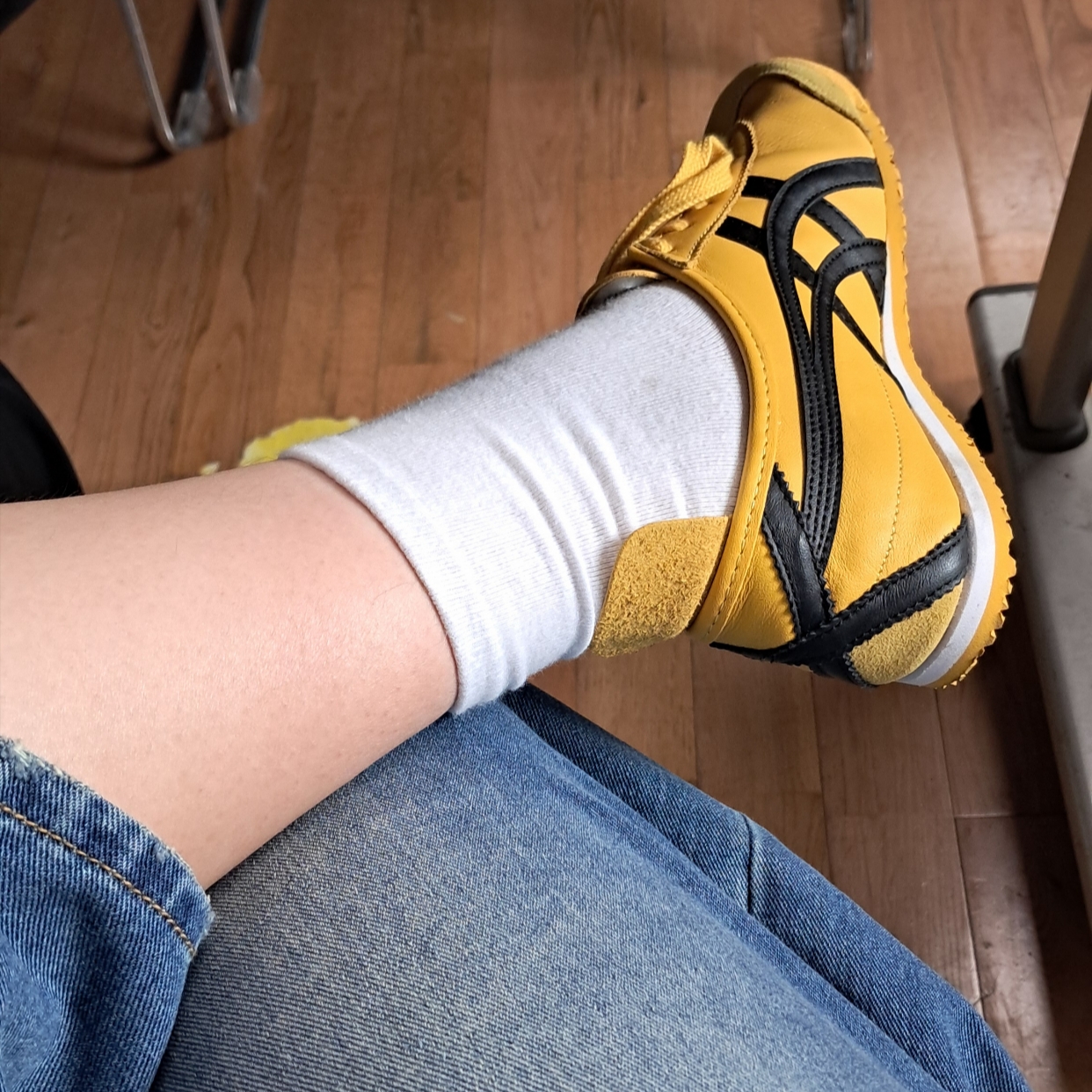 Onitsuka Tiger Mexico 66 Yellow Black 착용 스타일
