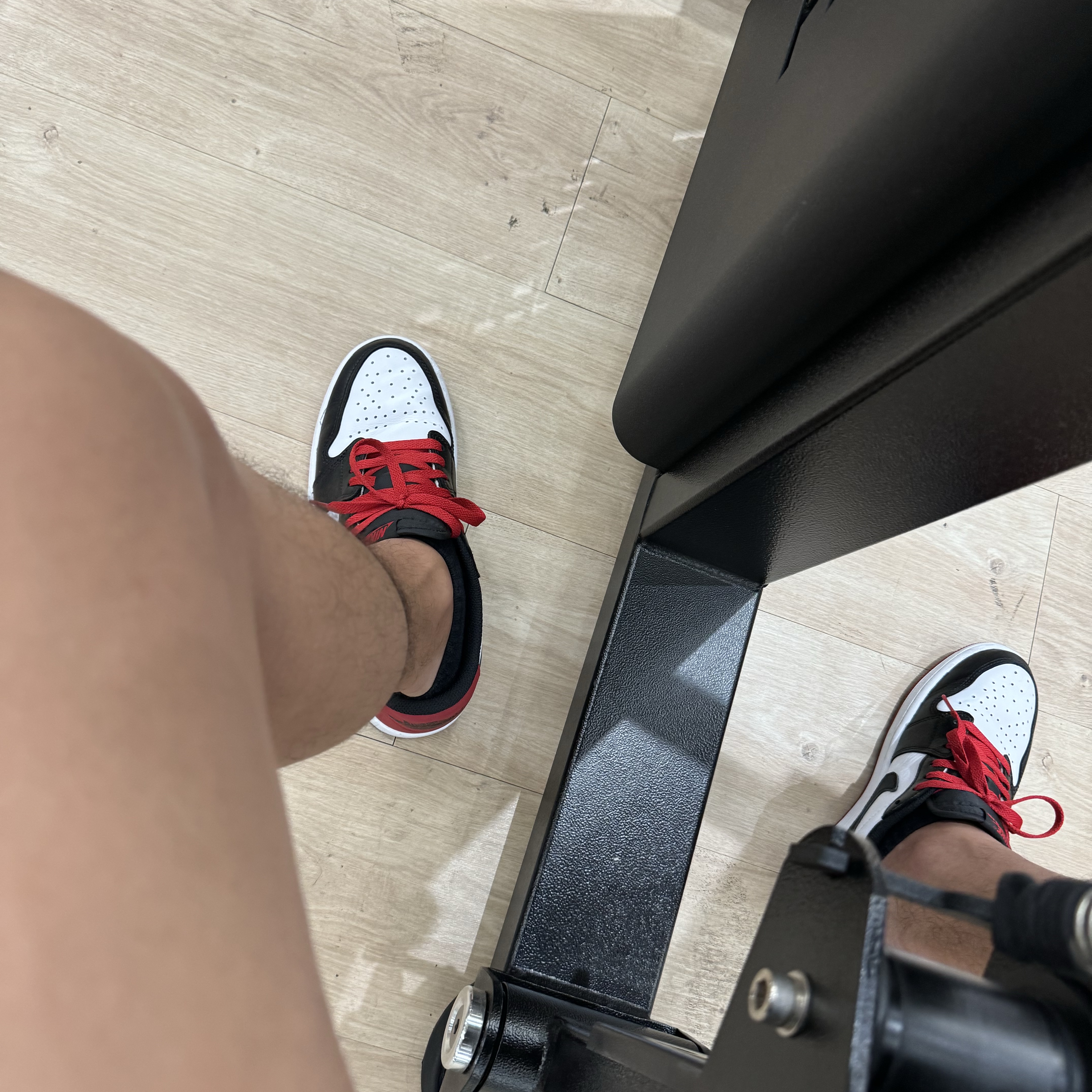 Jordan 1 Retro Low OG Black Toe 착용 스타일