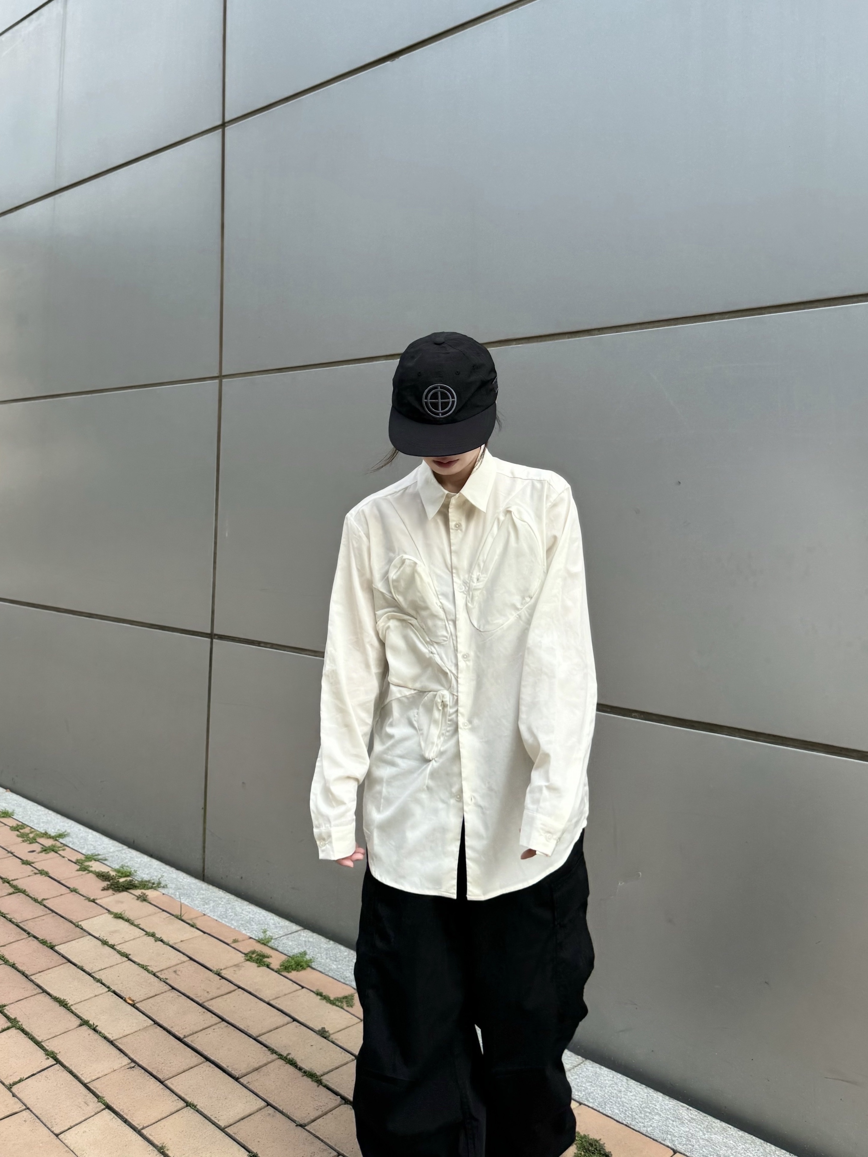 Adidas Yeezy Boost 700 MNVN Analog 착용 스타일 - 2