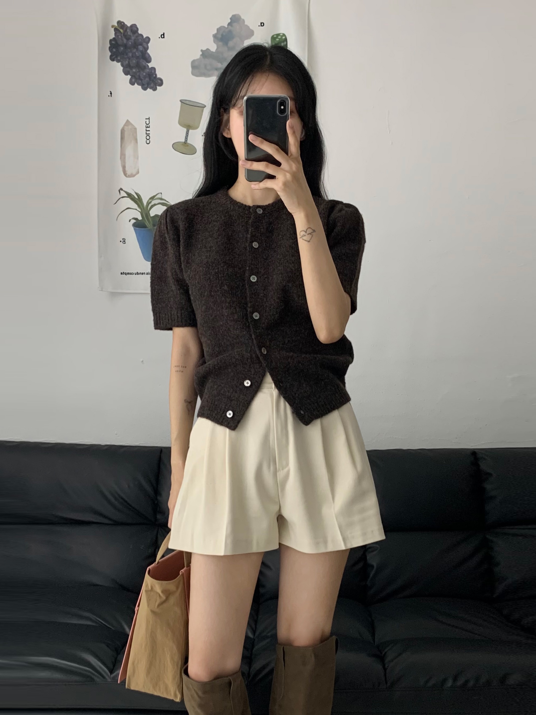 Acne Studios Baker Out Mini Tote Bag Brown Pink 착용 스타일 - 1