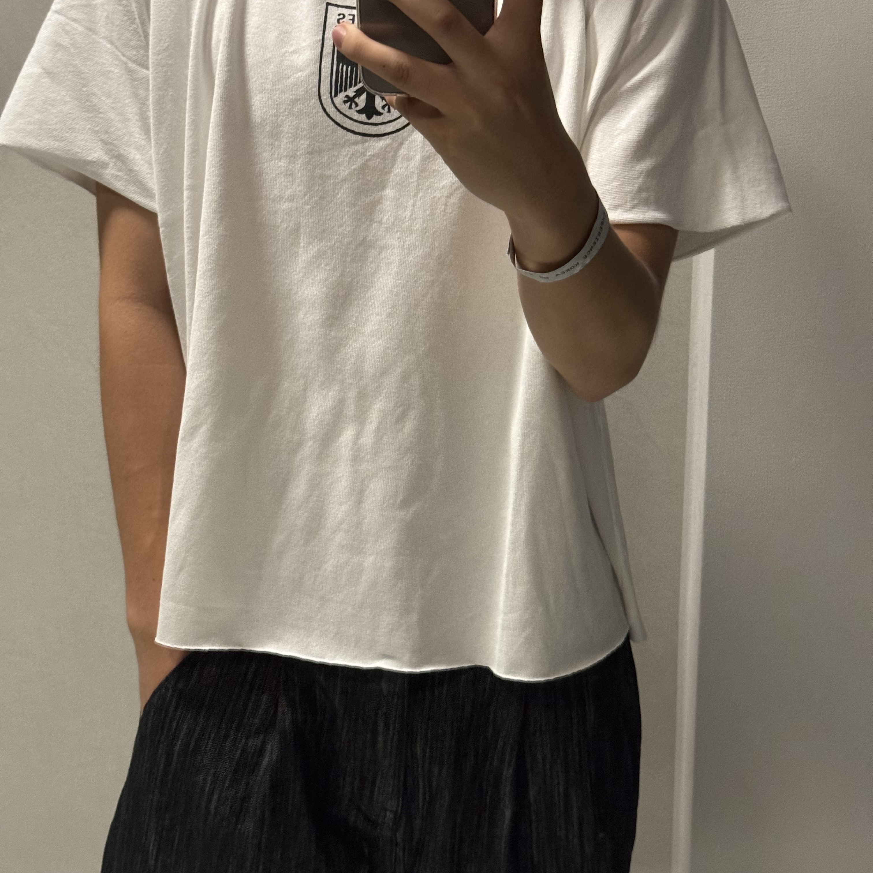 Yeezy Vultures Box T-Shirt White 착용 스타일 - 1