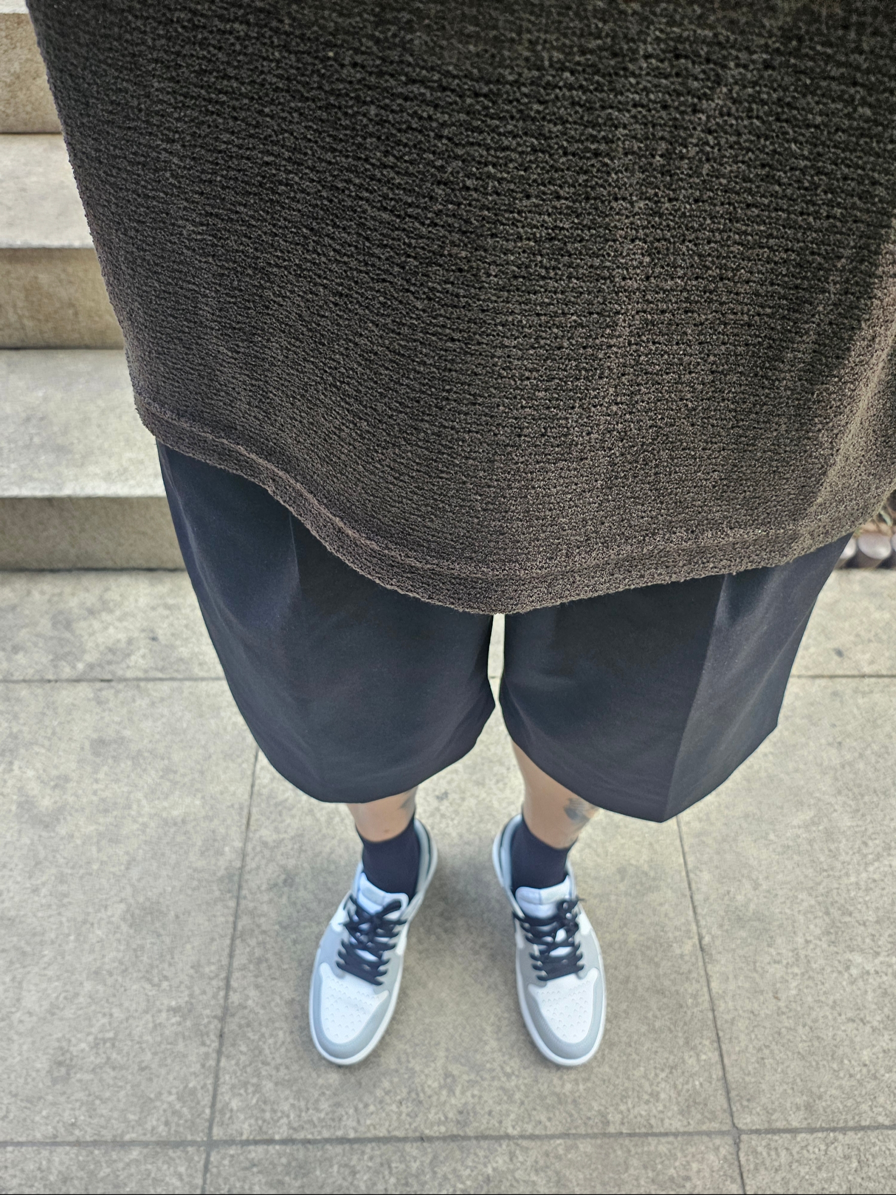 Jordan 1 Retro Low OG Wolf Grey and White 착용 스타일