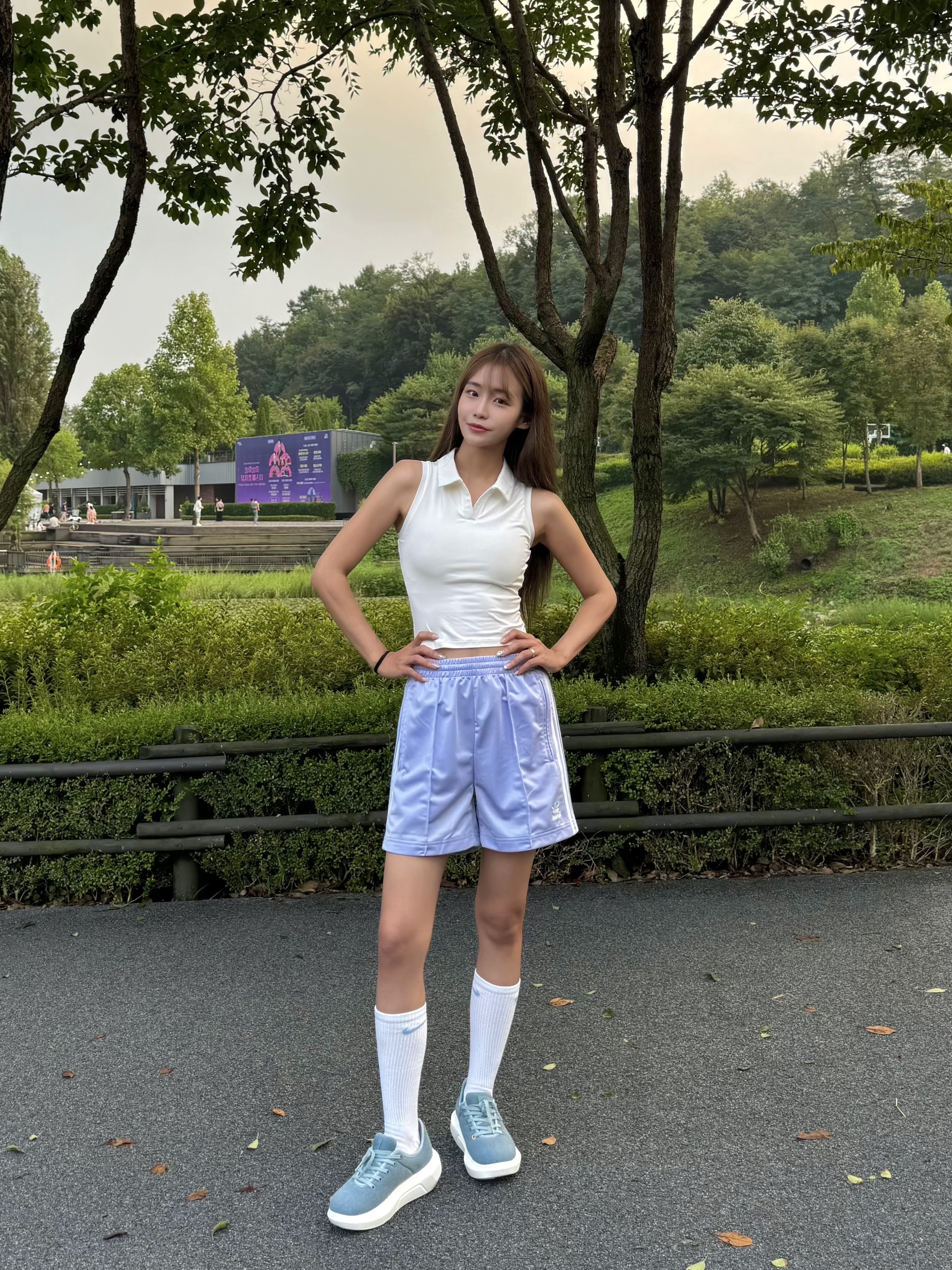 (W) Adidas Firebird Shorts Violet Tone - KR Sizing 착용 스타일 - 1