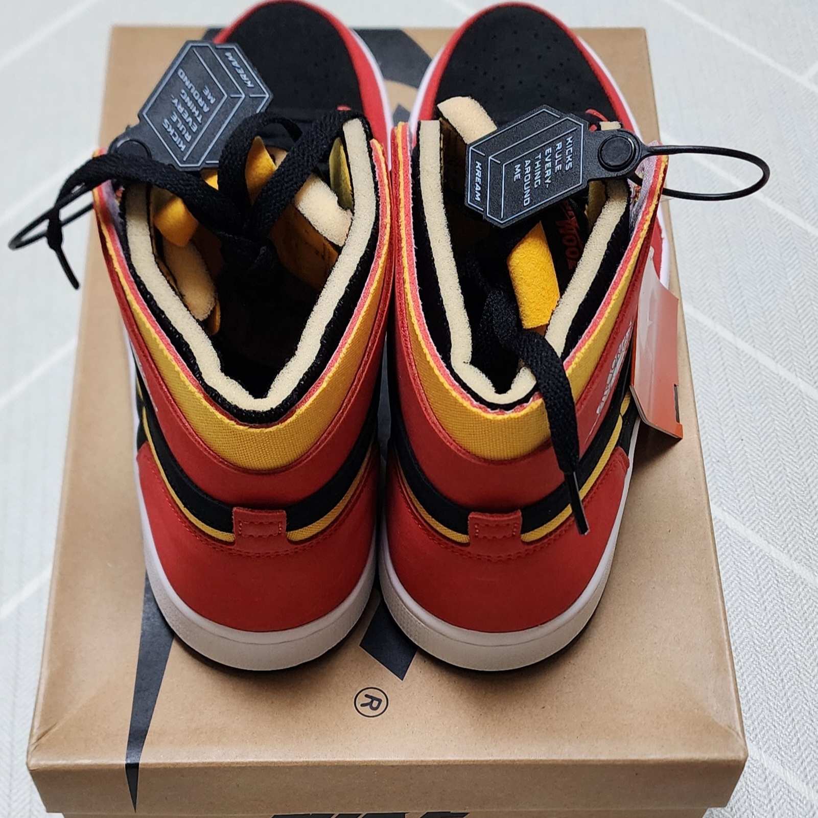 Jordan 1 Zoom Air CMFT Chile Red 착용 스타일 - 2