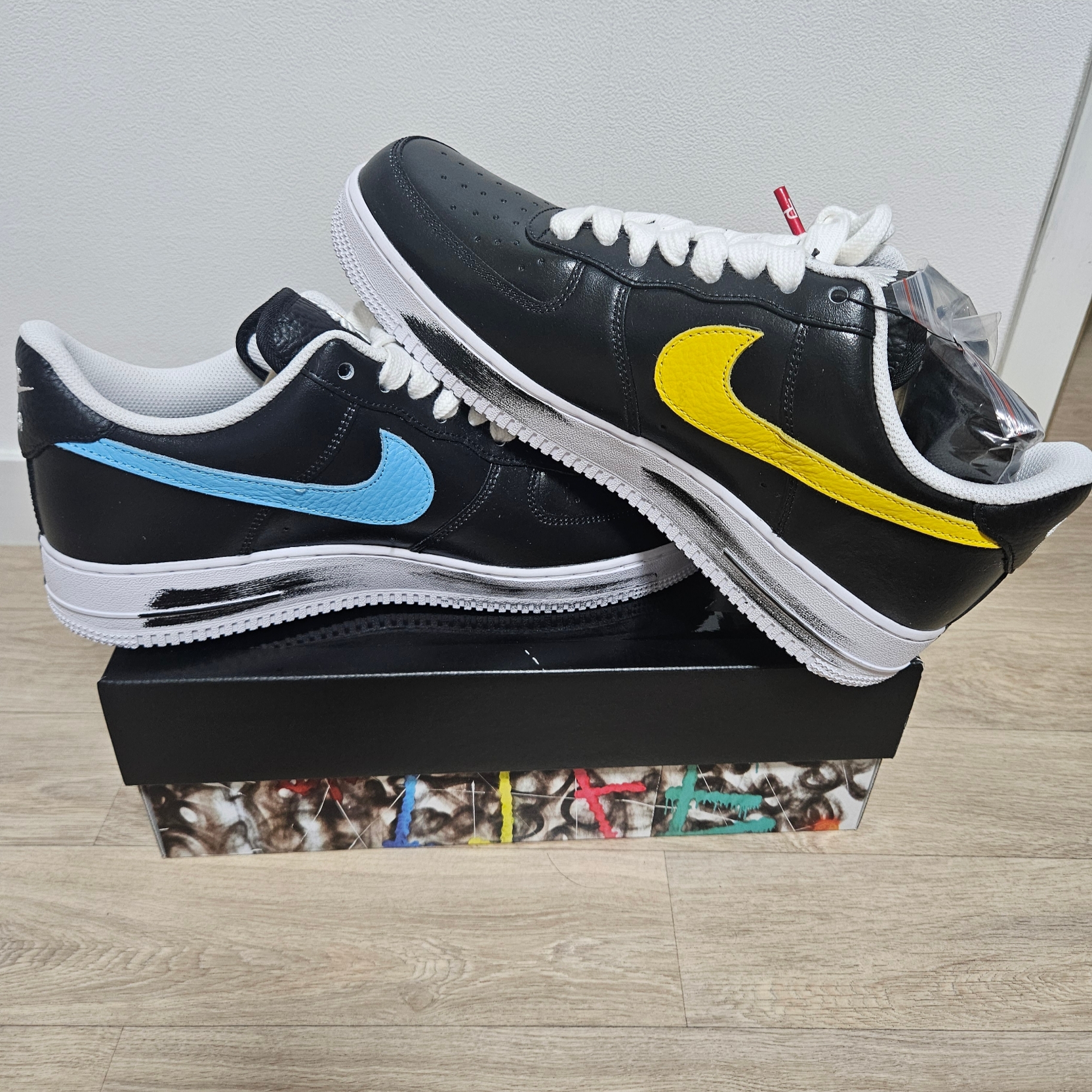 Nike x Peaceminusone Air Force 1 Low Para-Noise 3.0 Black and Multicolor, Nike x Peaceminusone Air Force 1 Low Para-Noise 2.0 착용 스타일 - 2