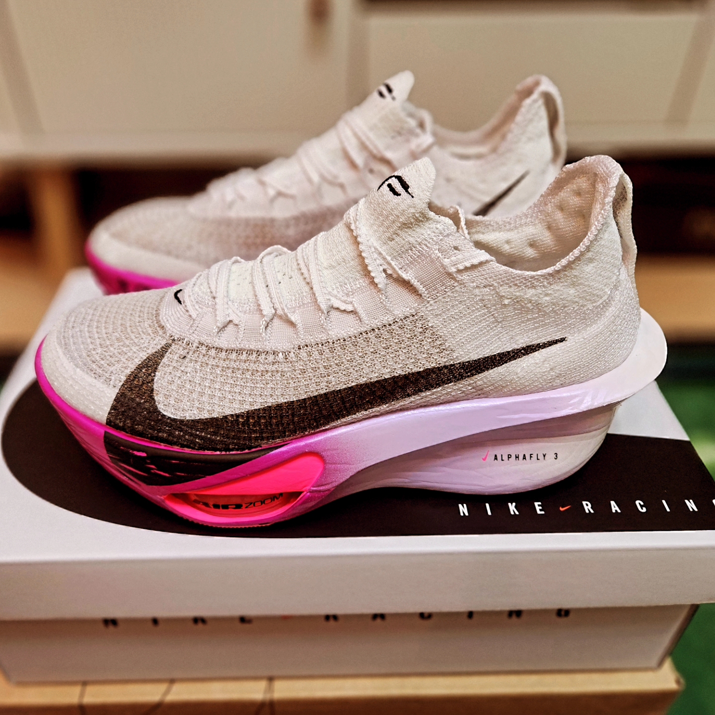 Nike Air Zoom Alphafly Next% 3 Hyper Pink 착용 스타일 - 1