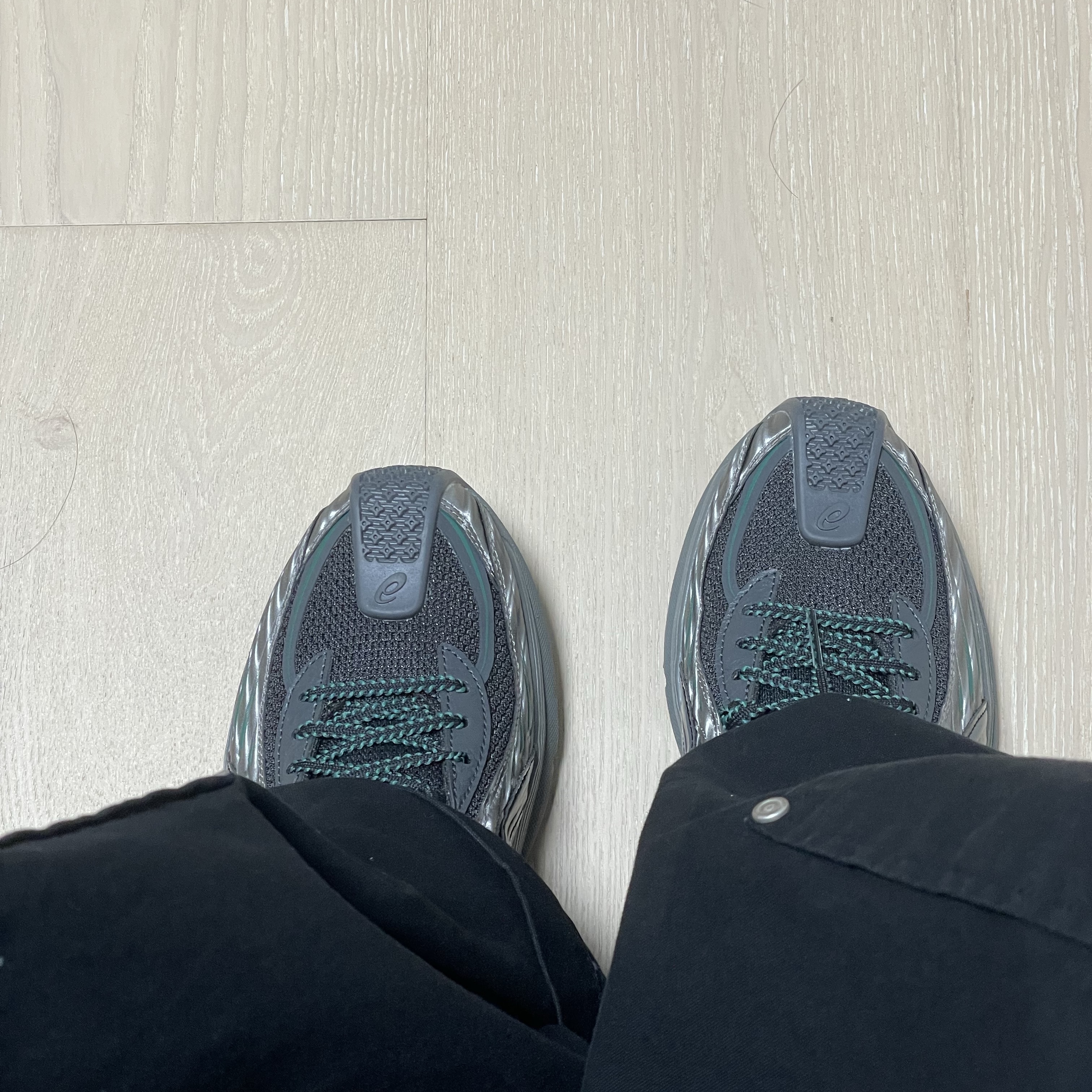 (W) Asics x Kiko Kostadinov Gel-Flammae Grey Black 착용 스타일