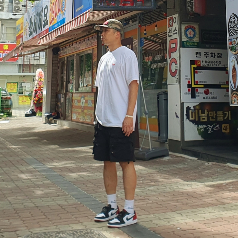 Jordan 1 Retro Low OG Black Toe, IAB Studio Socks White (5 Pack) 착용 스타일 - 3